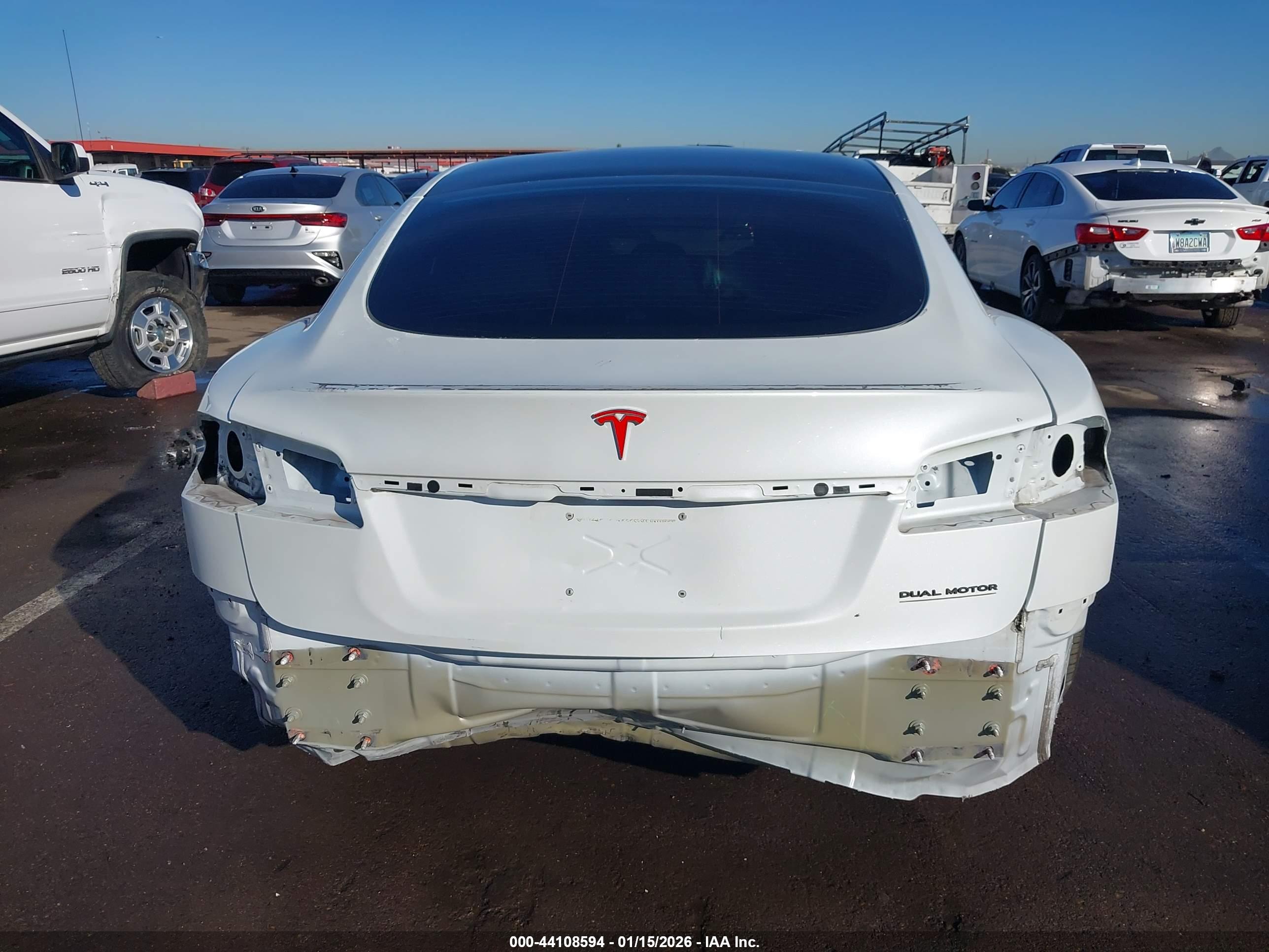 TESLA MODEL image 6