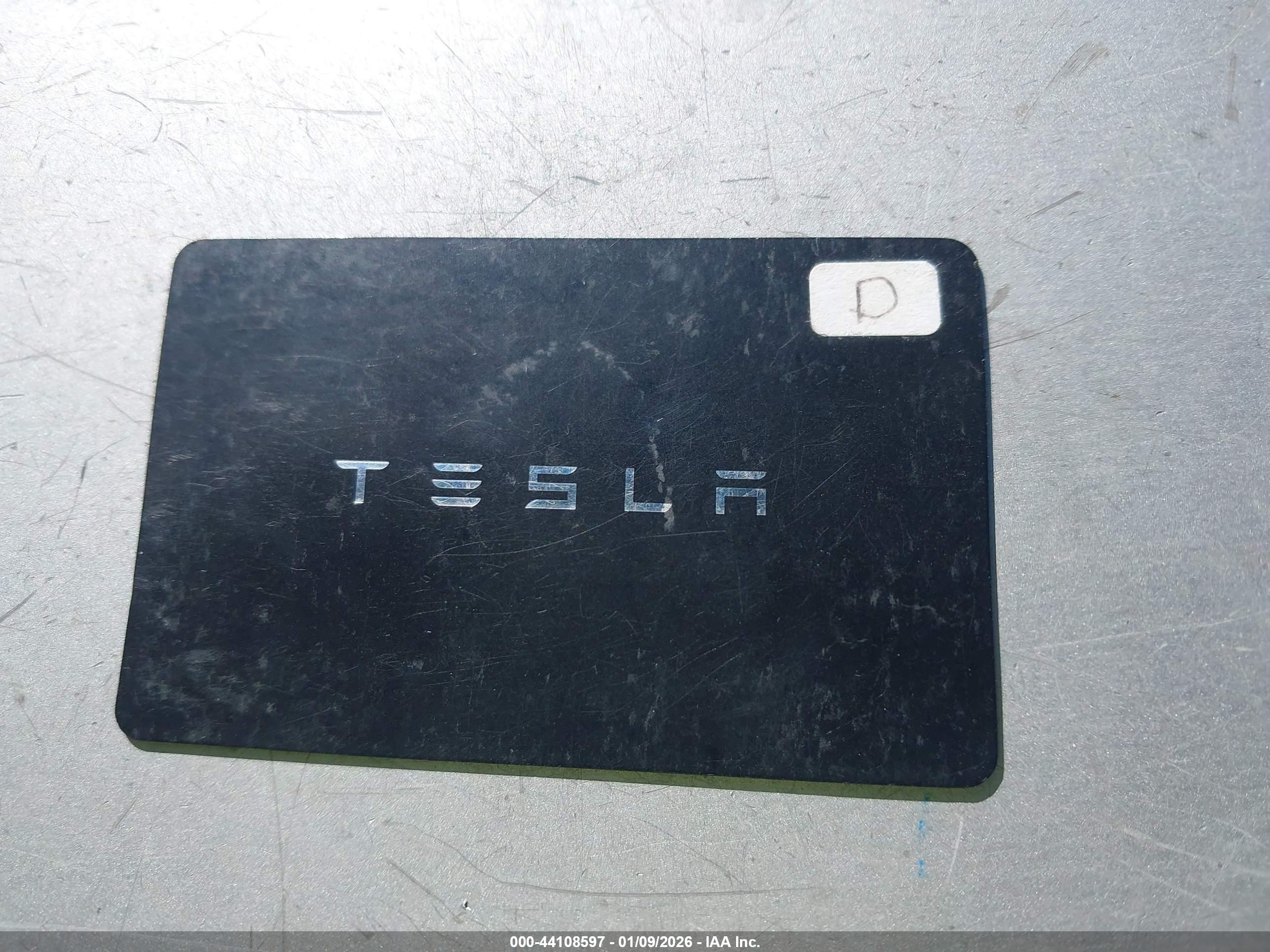 TESLA MODEL image 11