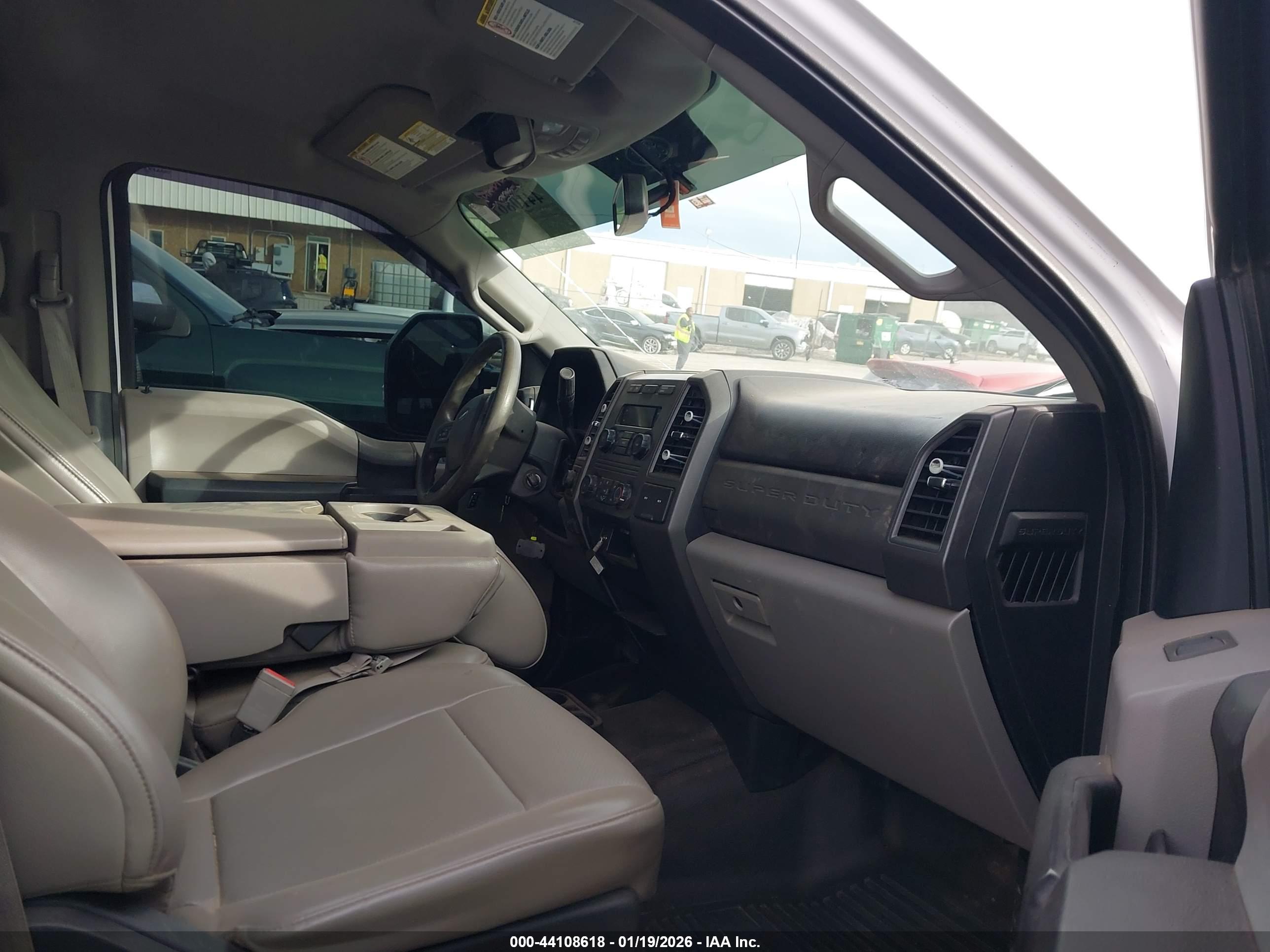 FORD F-250 image 5