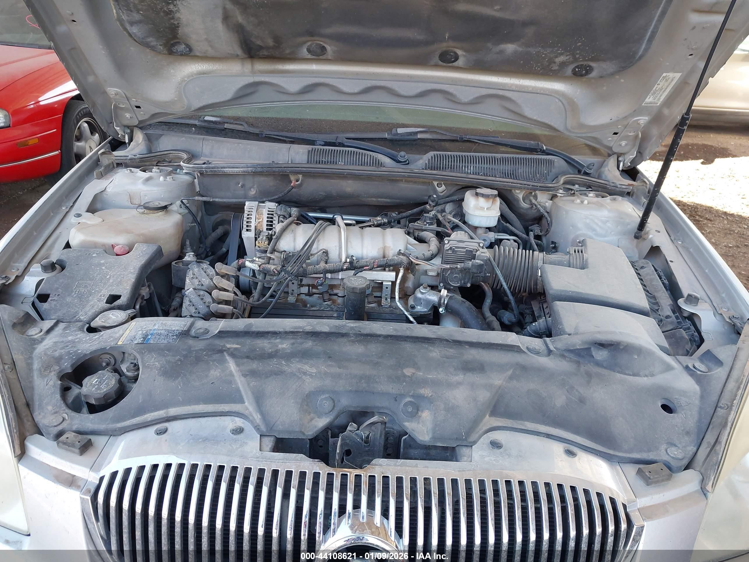 BUICK LUCERNE image 10