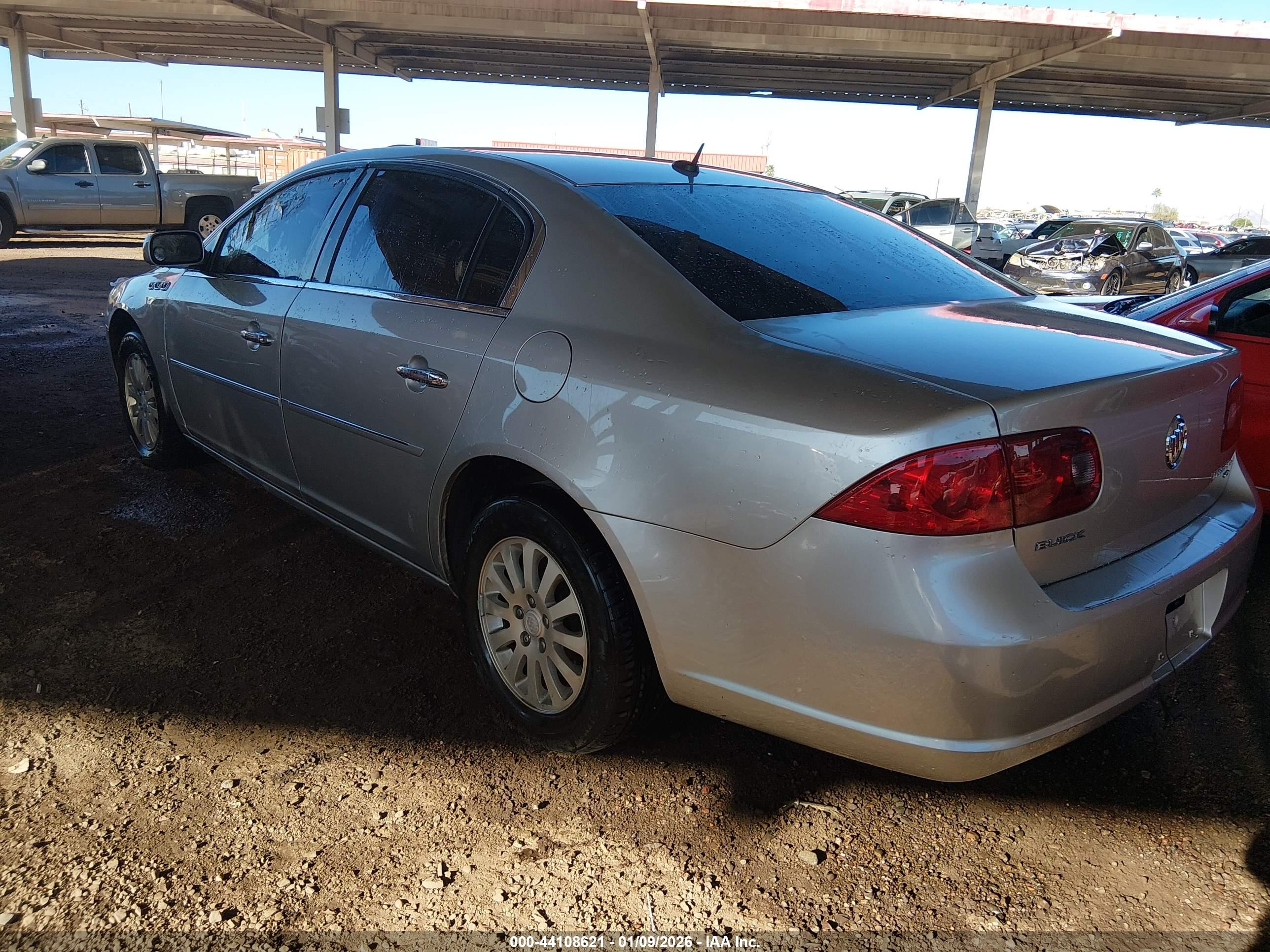 BUICK LUCERNE image 3