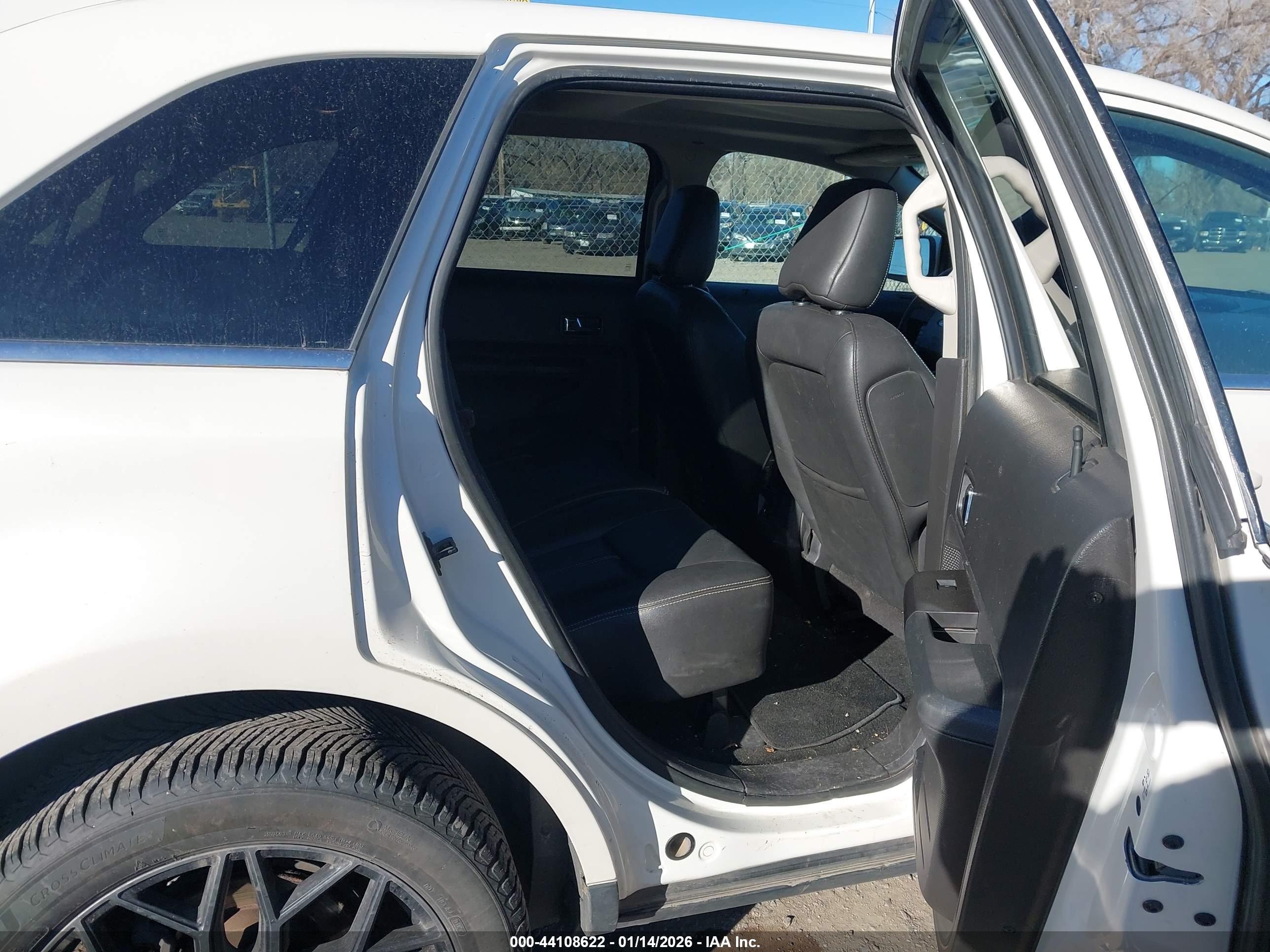 FORD EDGE image 8