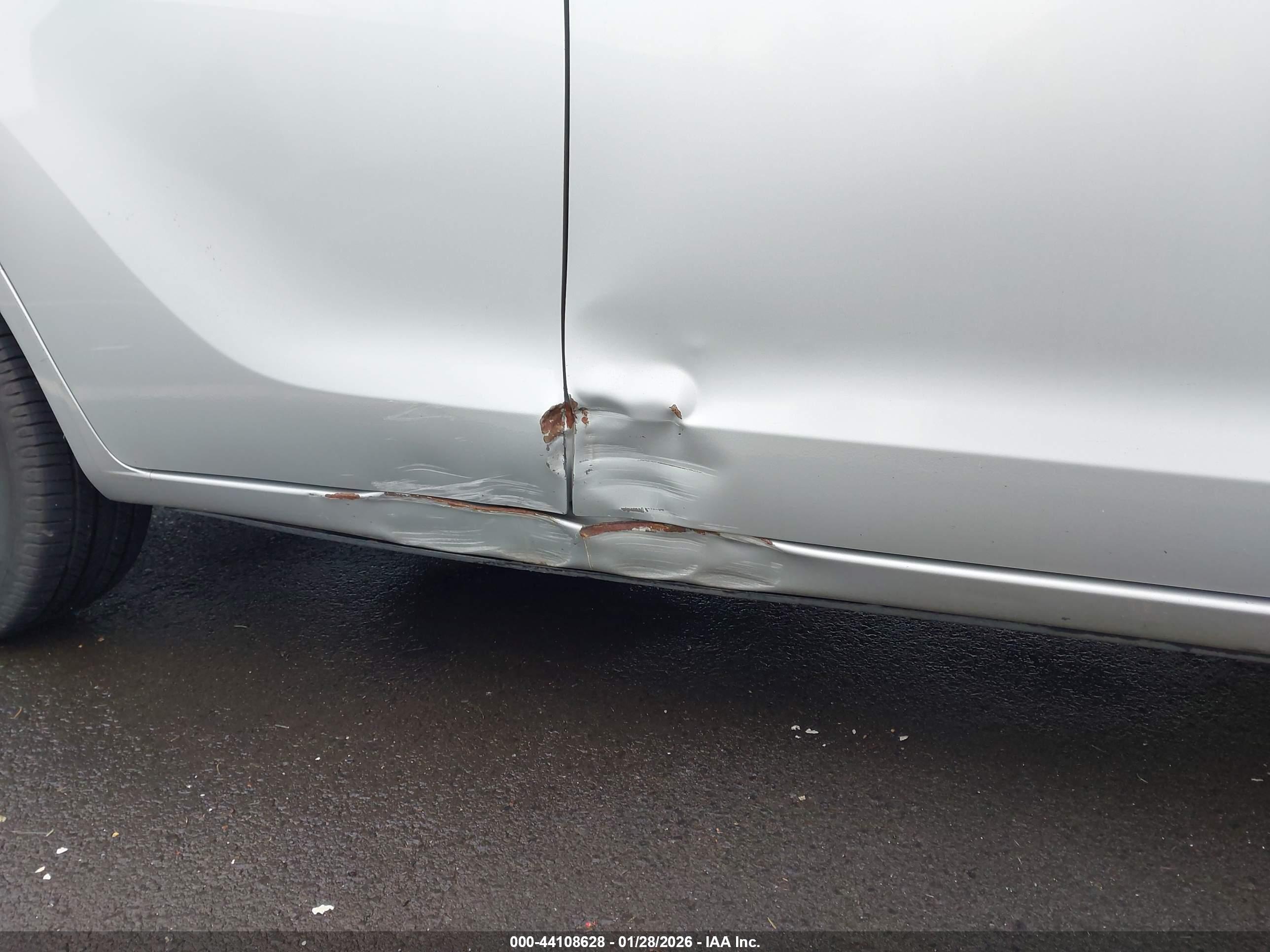TOYOTA MATRIX image 6