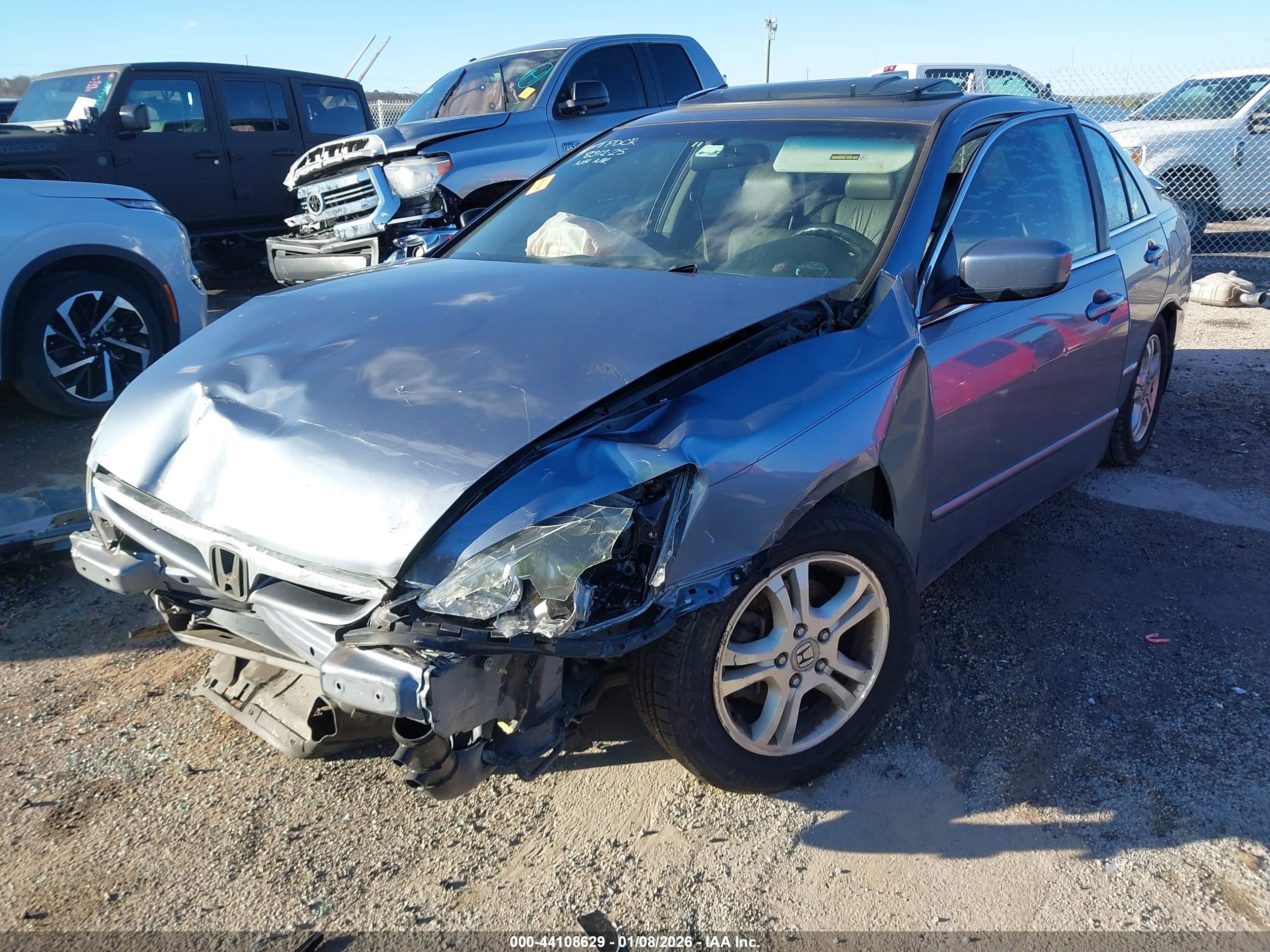 HONDA ACCORD image 2