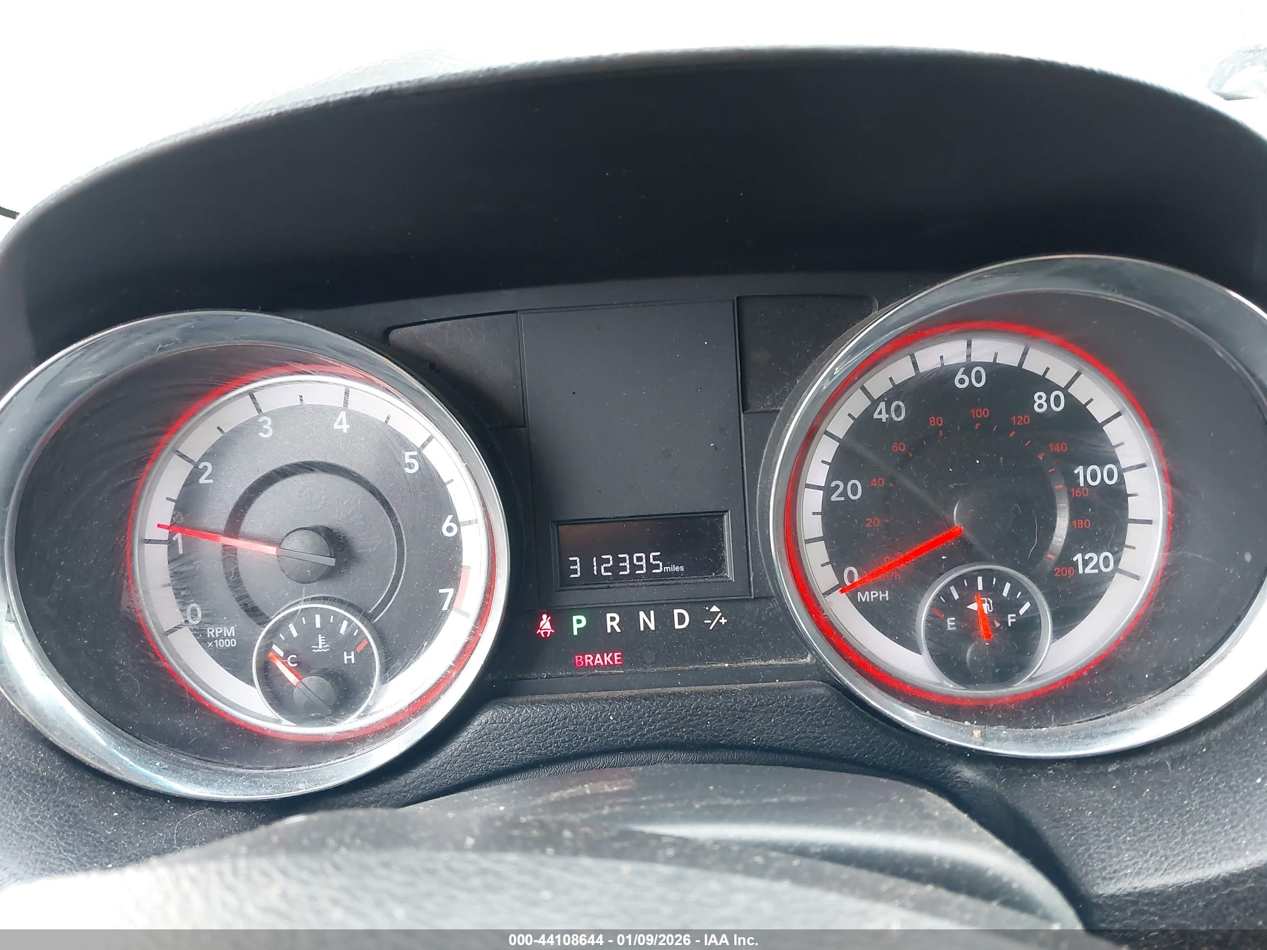 DODGE GRAND image 7