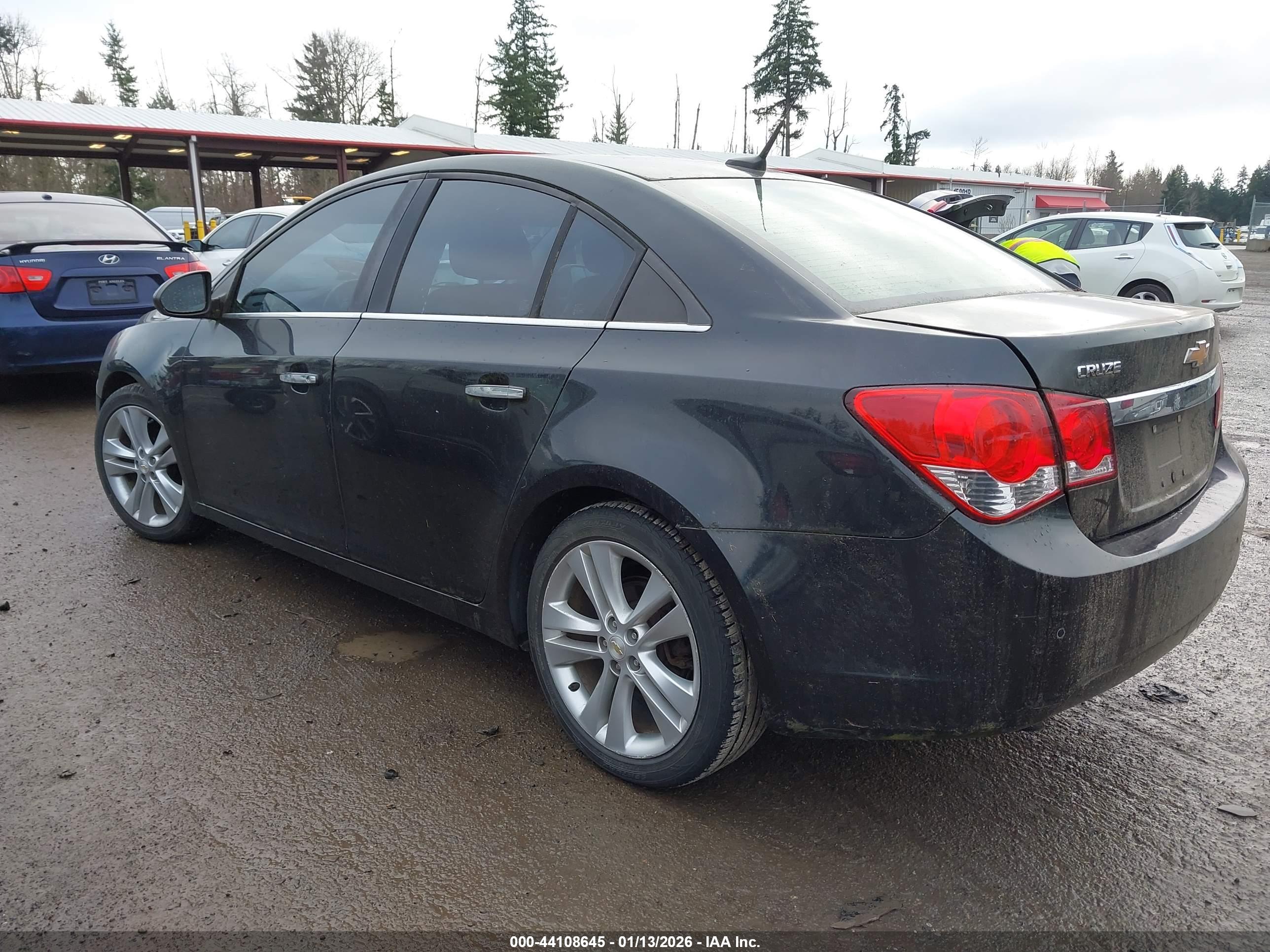CHEVROLET CRUZE image 3