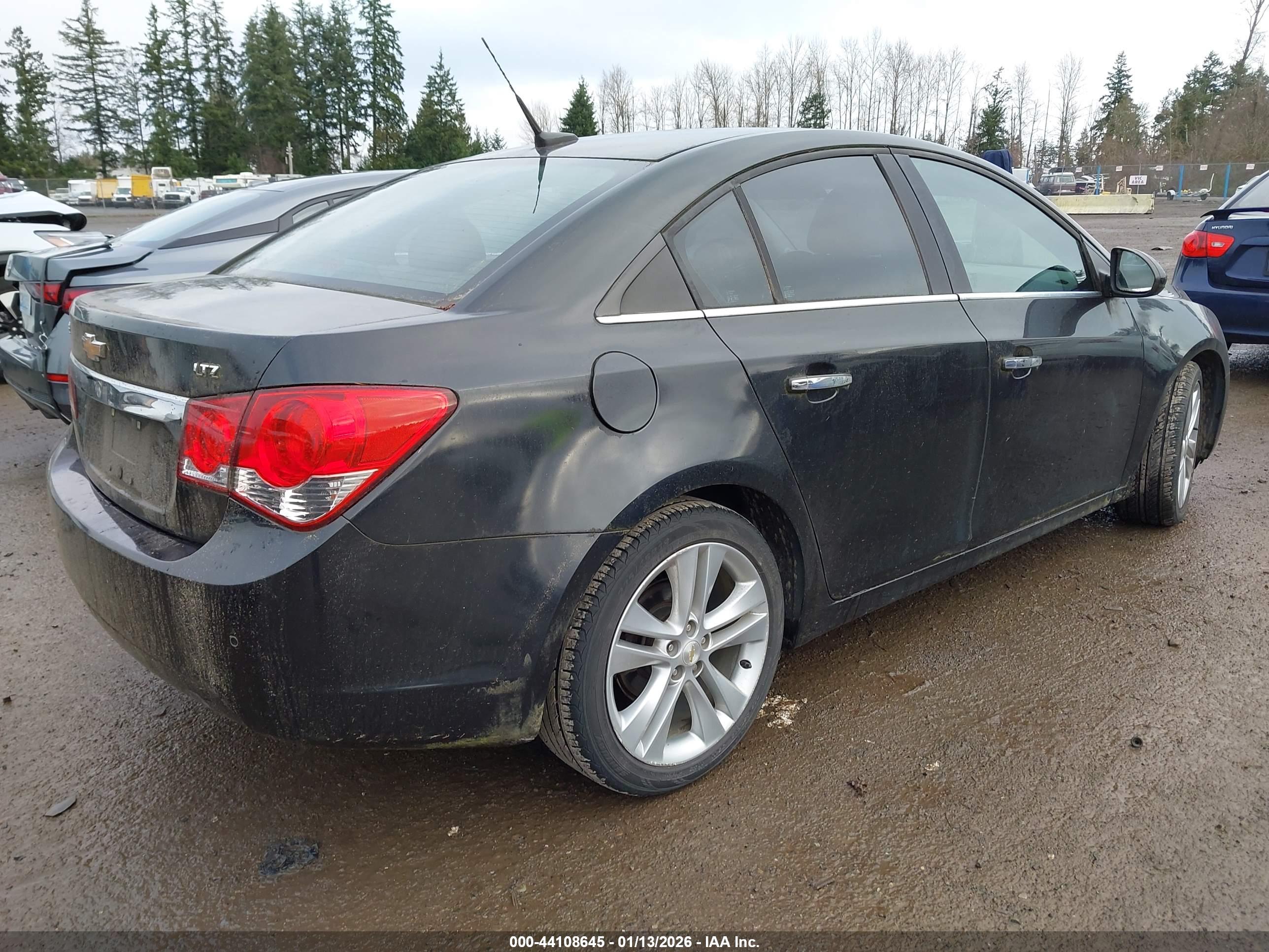CHEVROLET CRUZE image 4