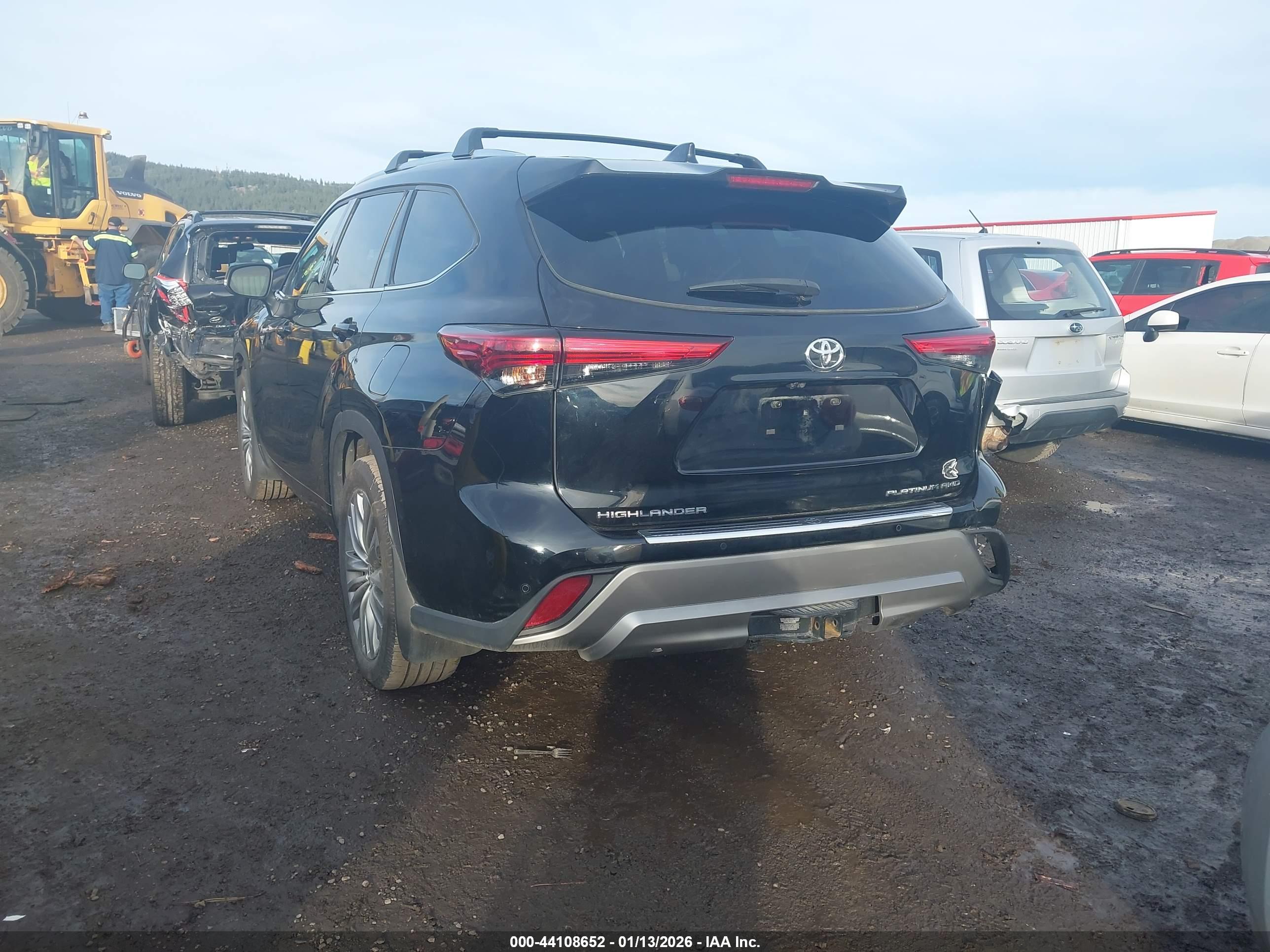 TOYOTA HIGHLANDER image 3