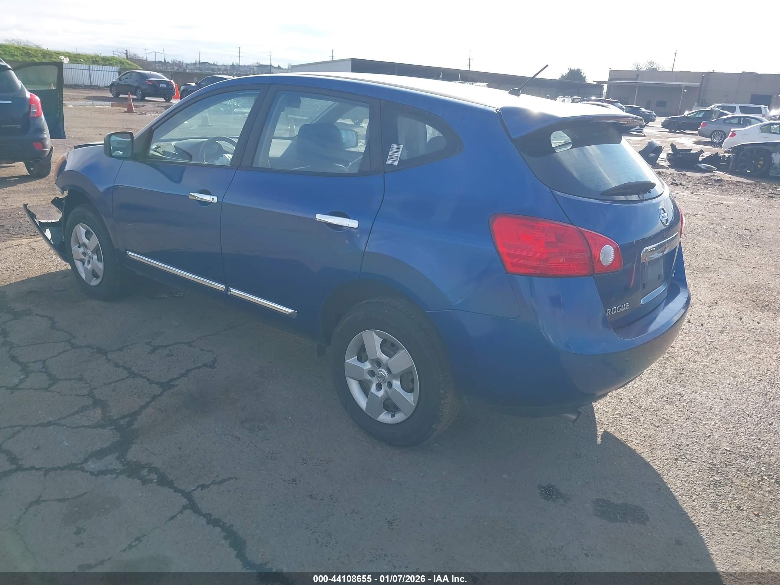 NISSAN ROGUE image 3