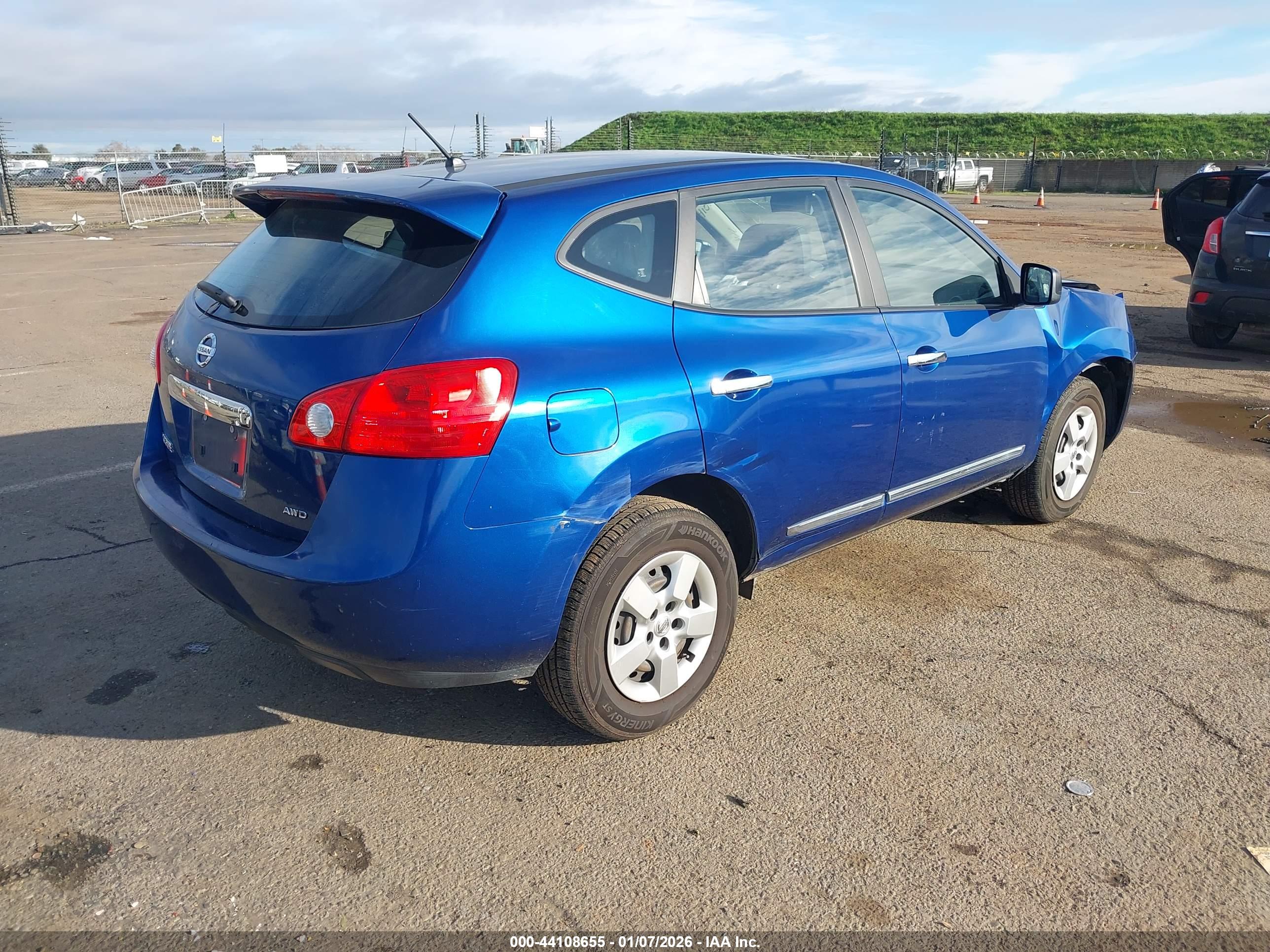 NISSAN ROGUE image 4