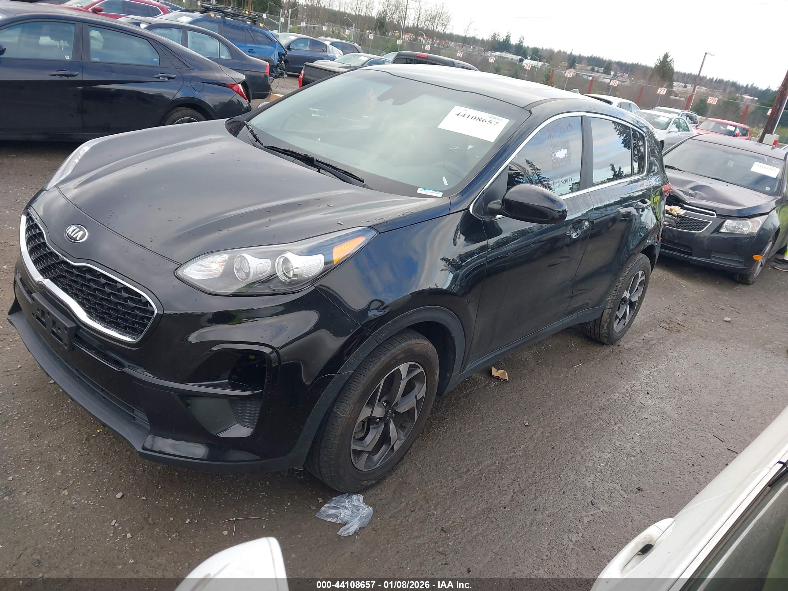 KIA SPORTAGE image 2