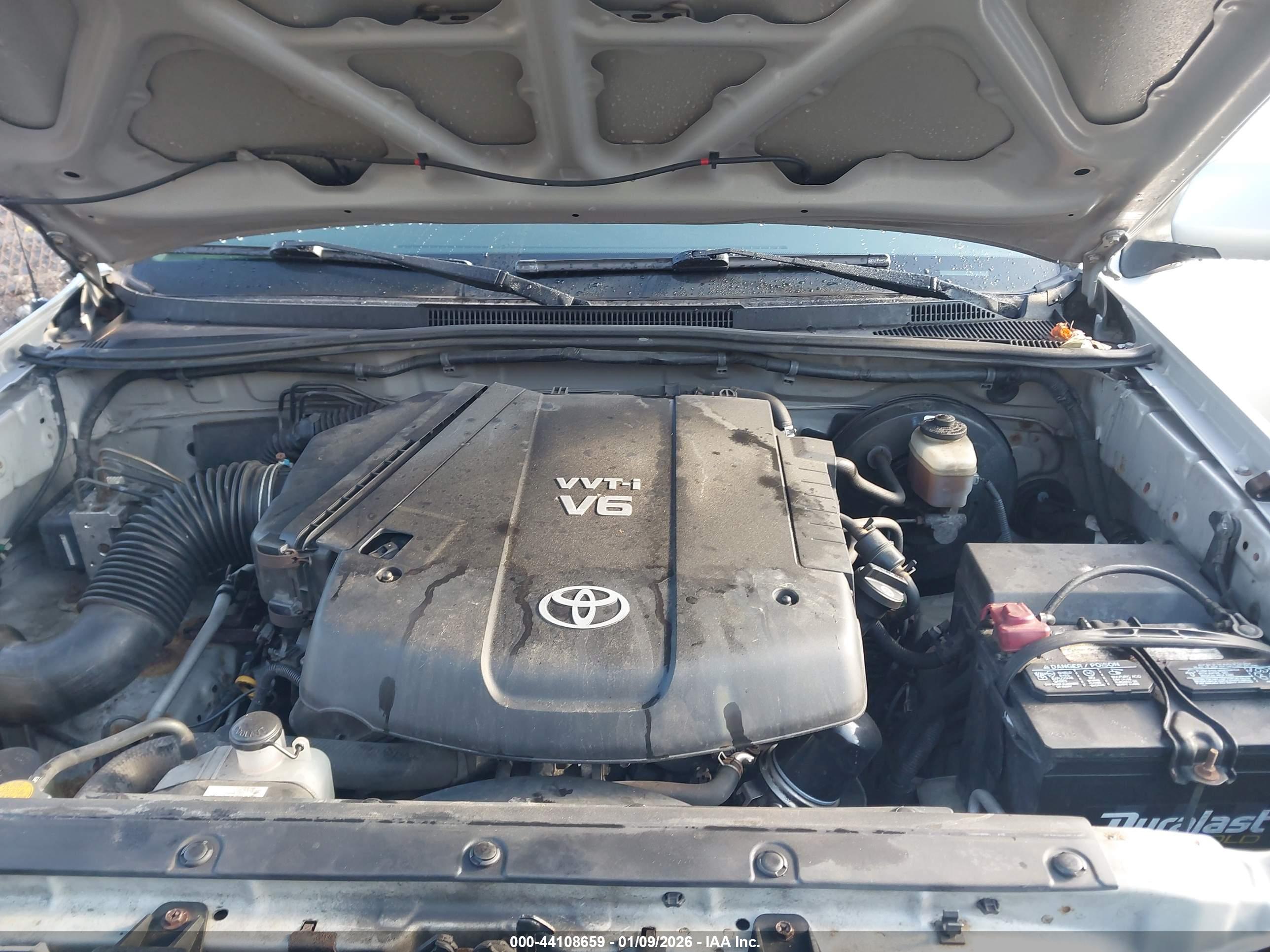 TOYOTA TACOMA image 10