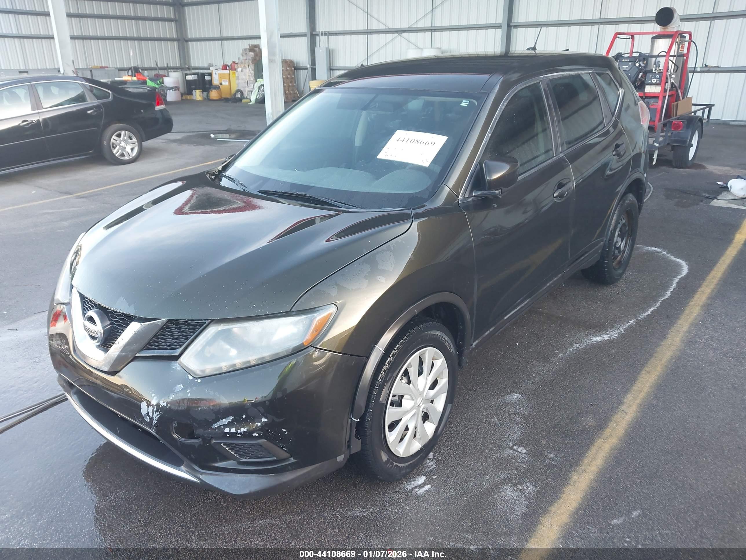 NISSAN ROGUE image 2