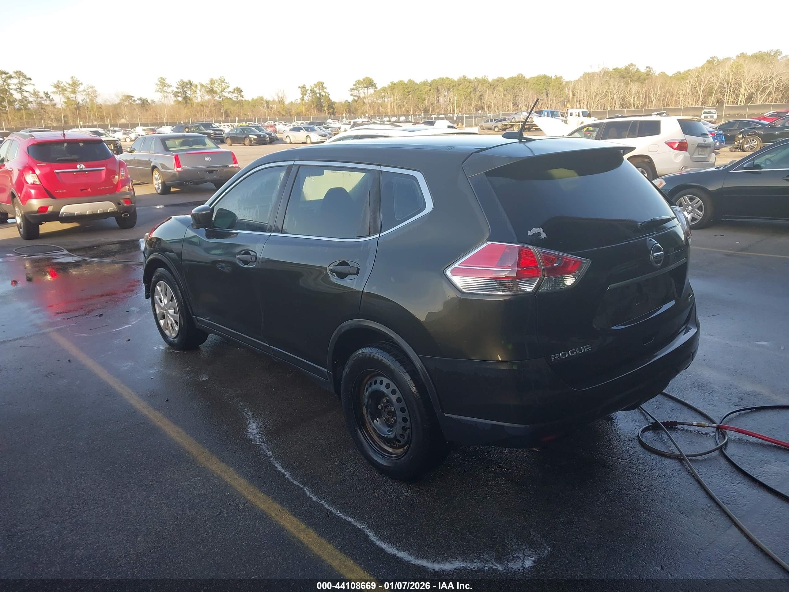 NISSAN ROGUE image 3