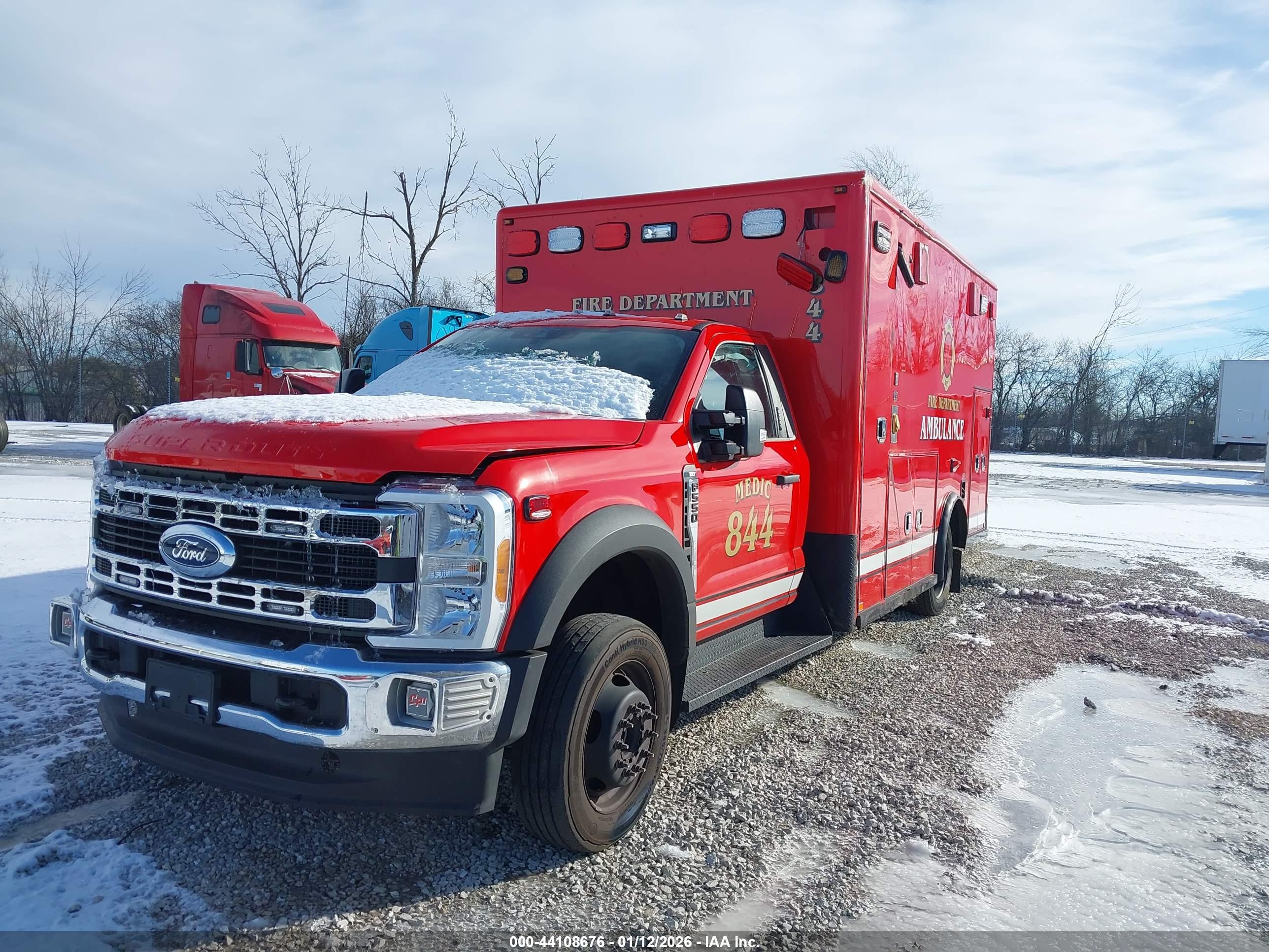 FORD F-550 image 2
