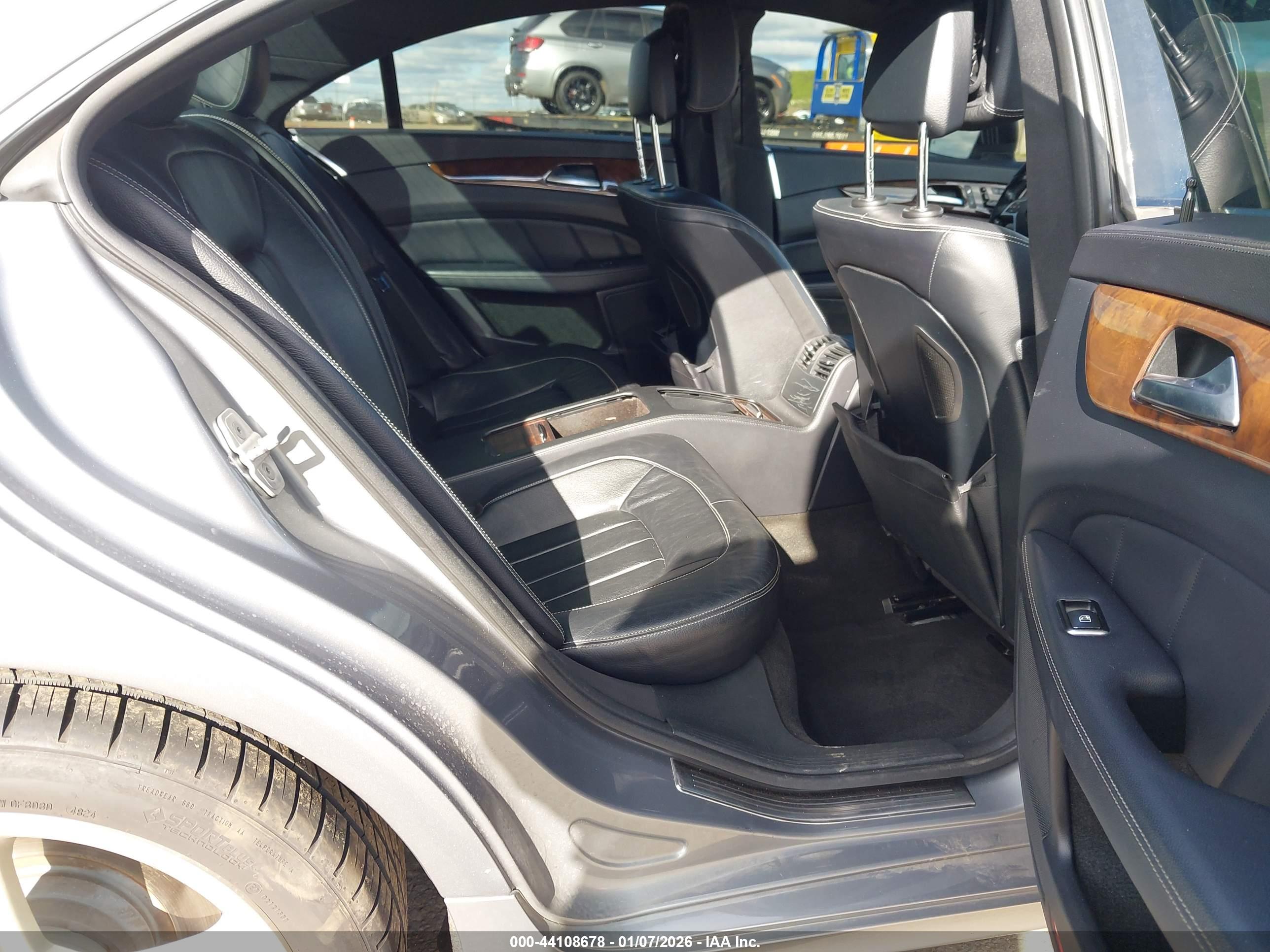 MERCEDES-BENZ CLS image 8