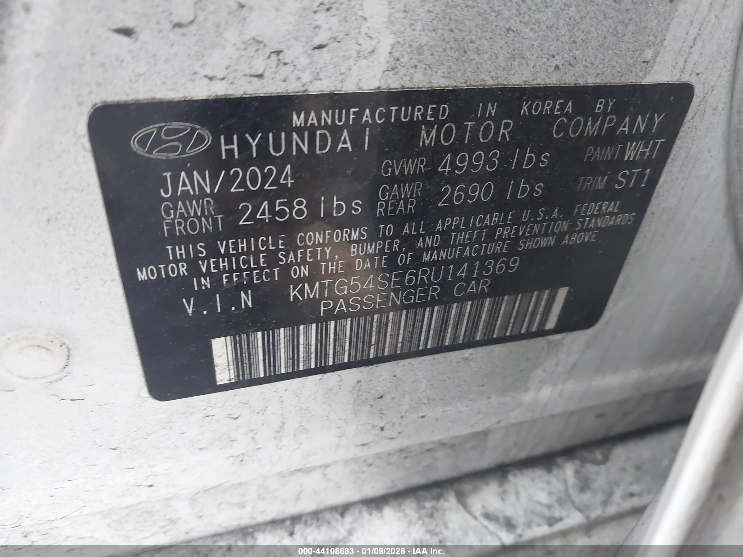 GENESIS G70 image 9