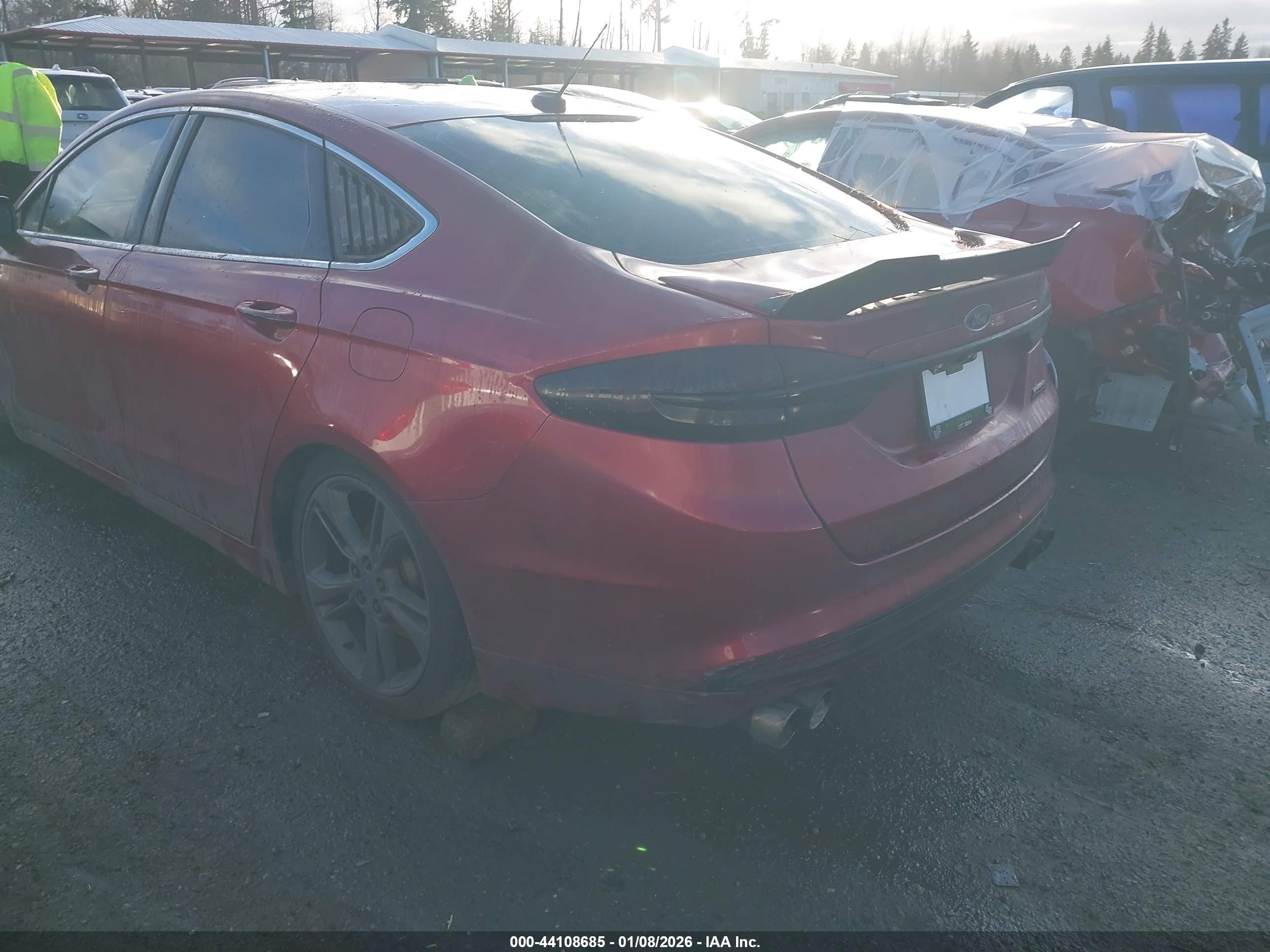 FORD FUSION image 3