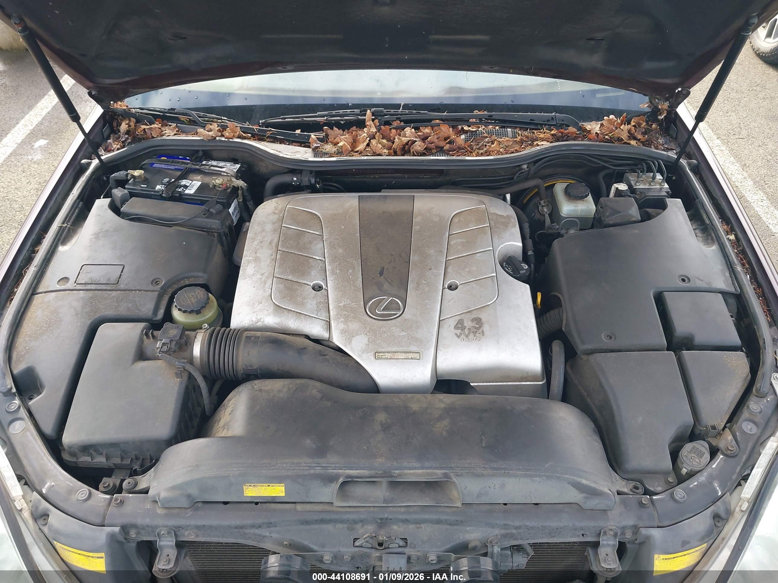 LEXUS LS image 10