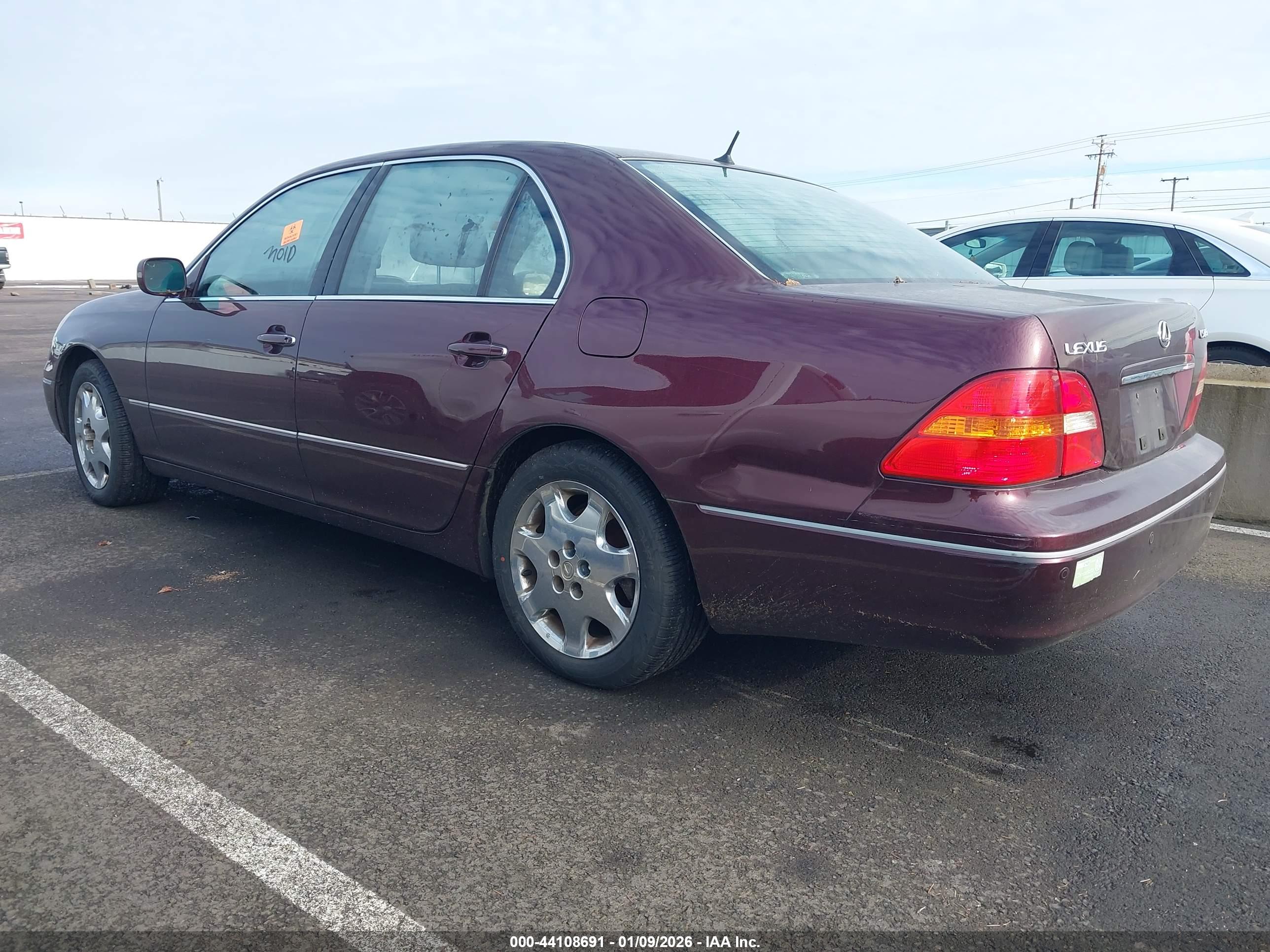 LEXUS LS image 3
