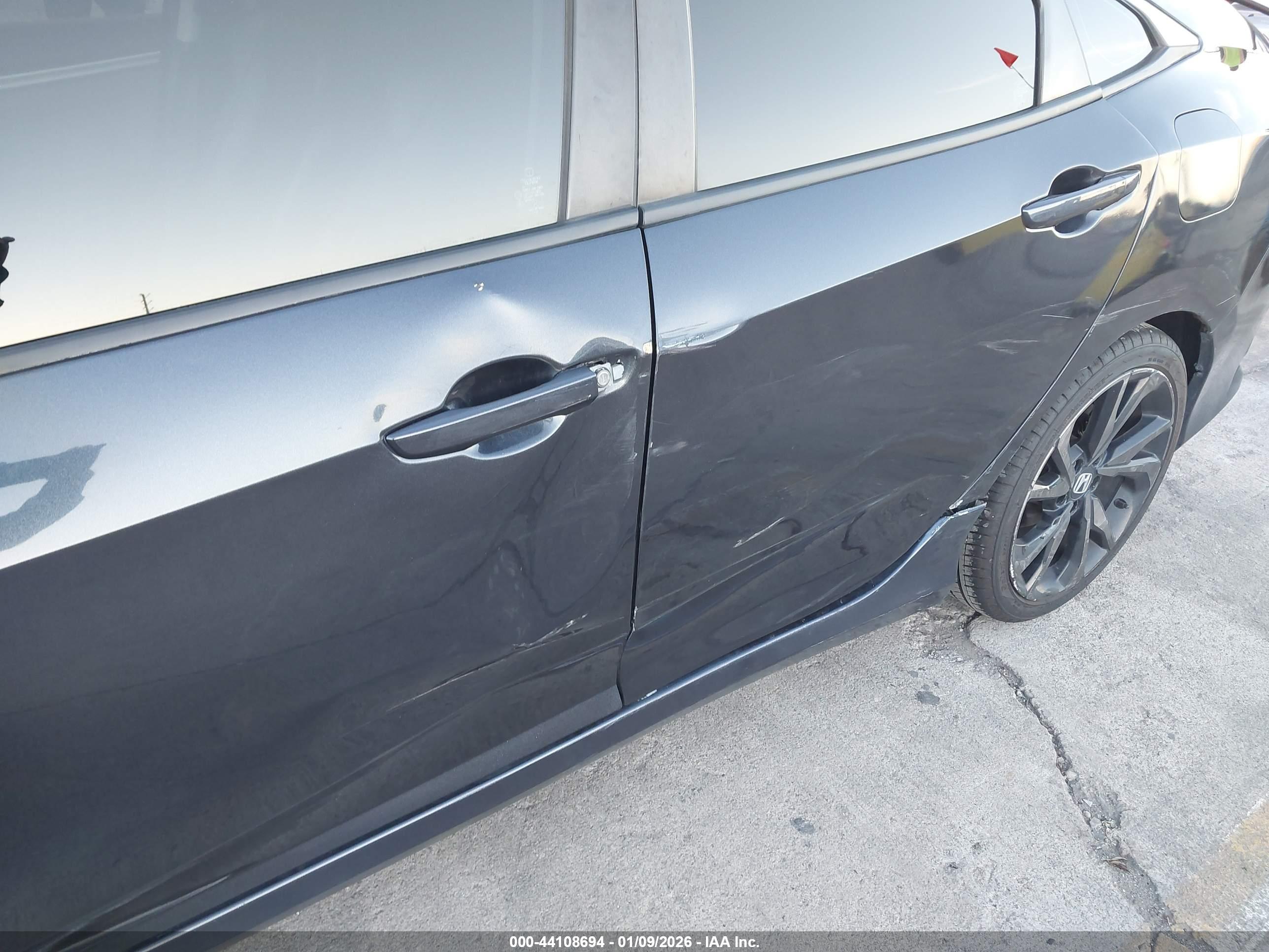 HONDA CIVIC image 6