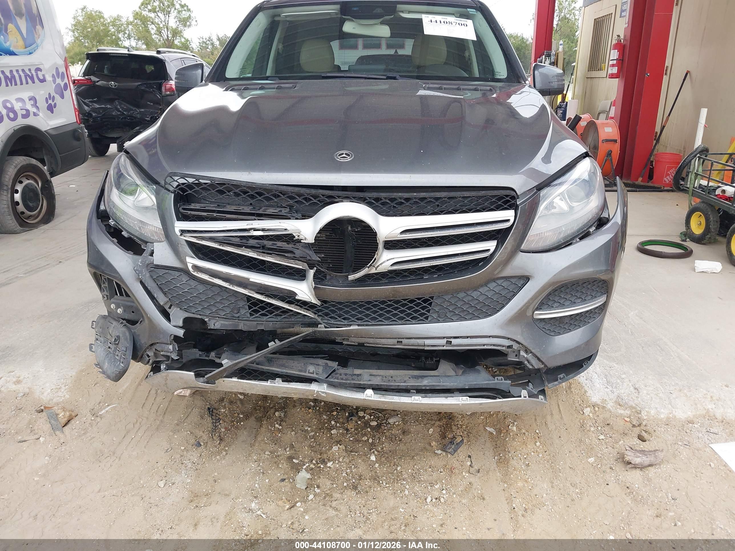 MERCEDES-BENZ GLE image 6