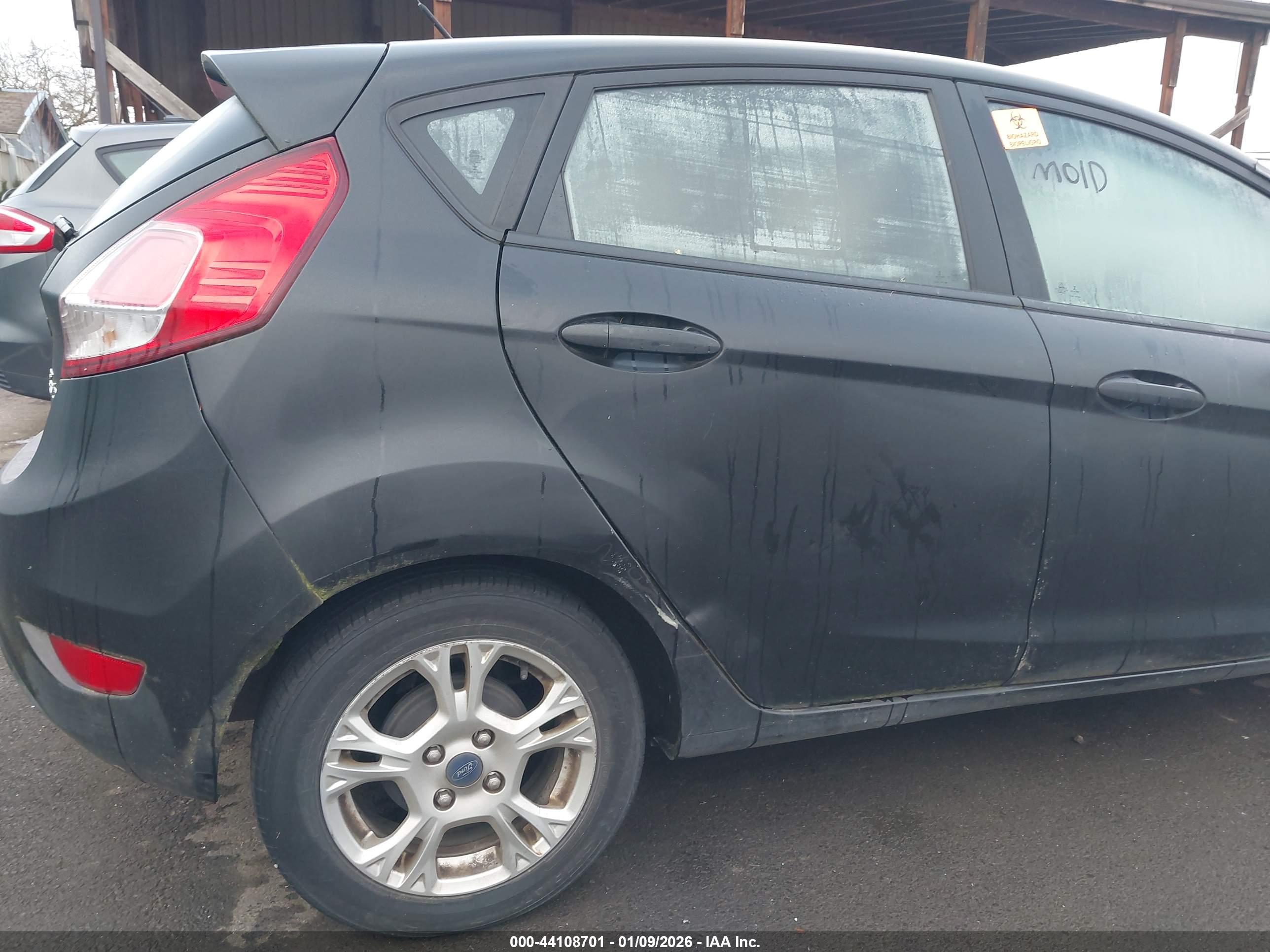 FORD FIESTA image 6