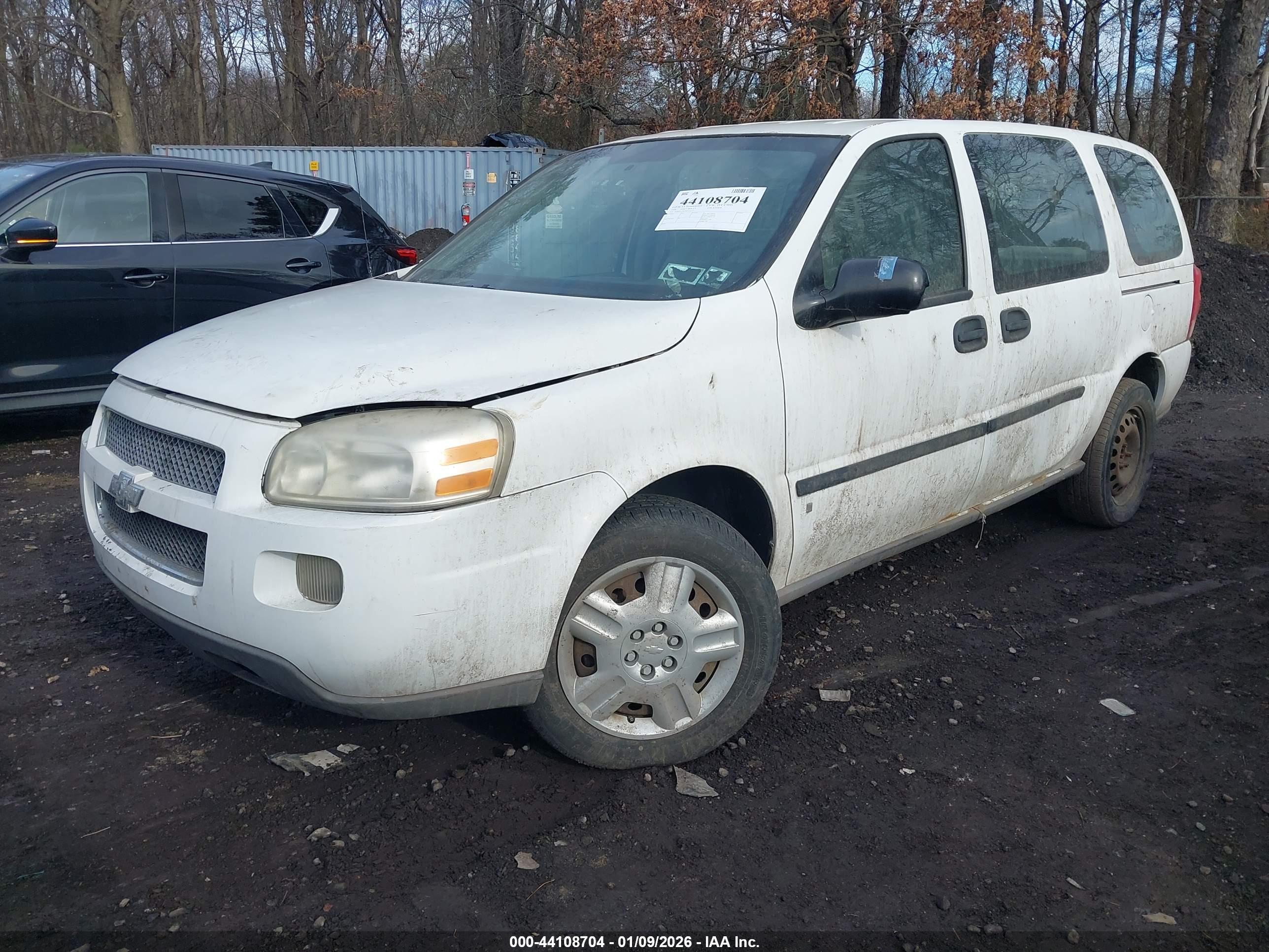 CHEVROLET UPLANDER image 2