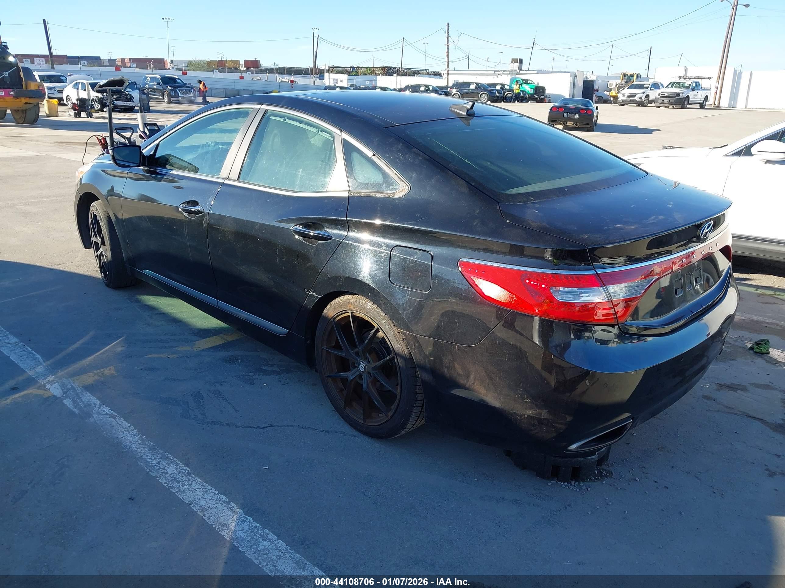 HYUNDAI AZERA image 3