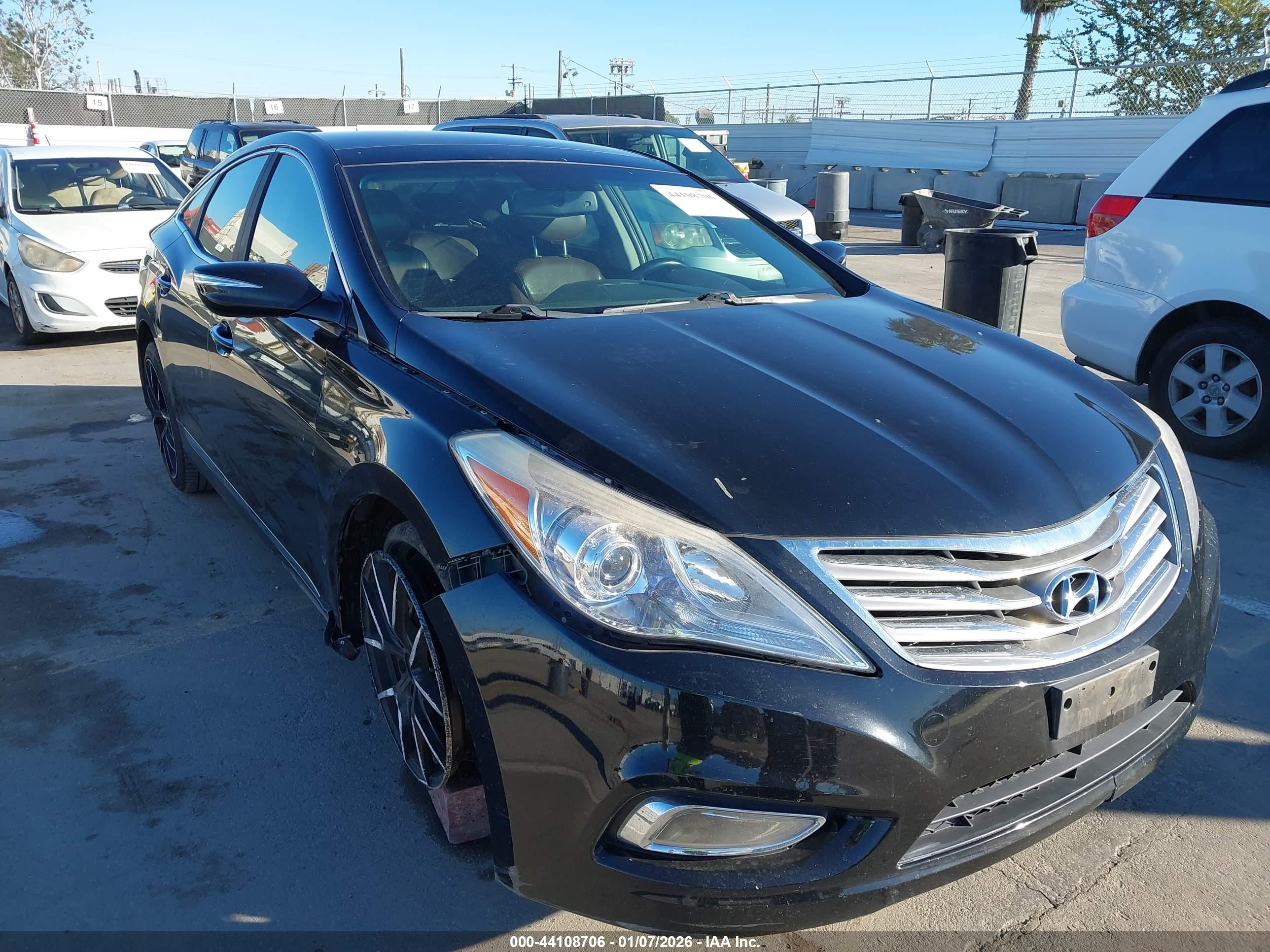 HYUNDAI AZERA image 6