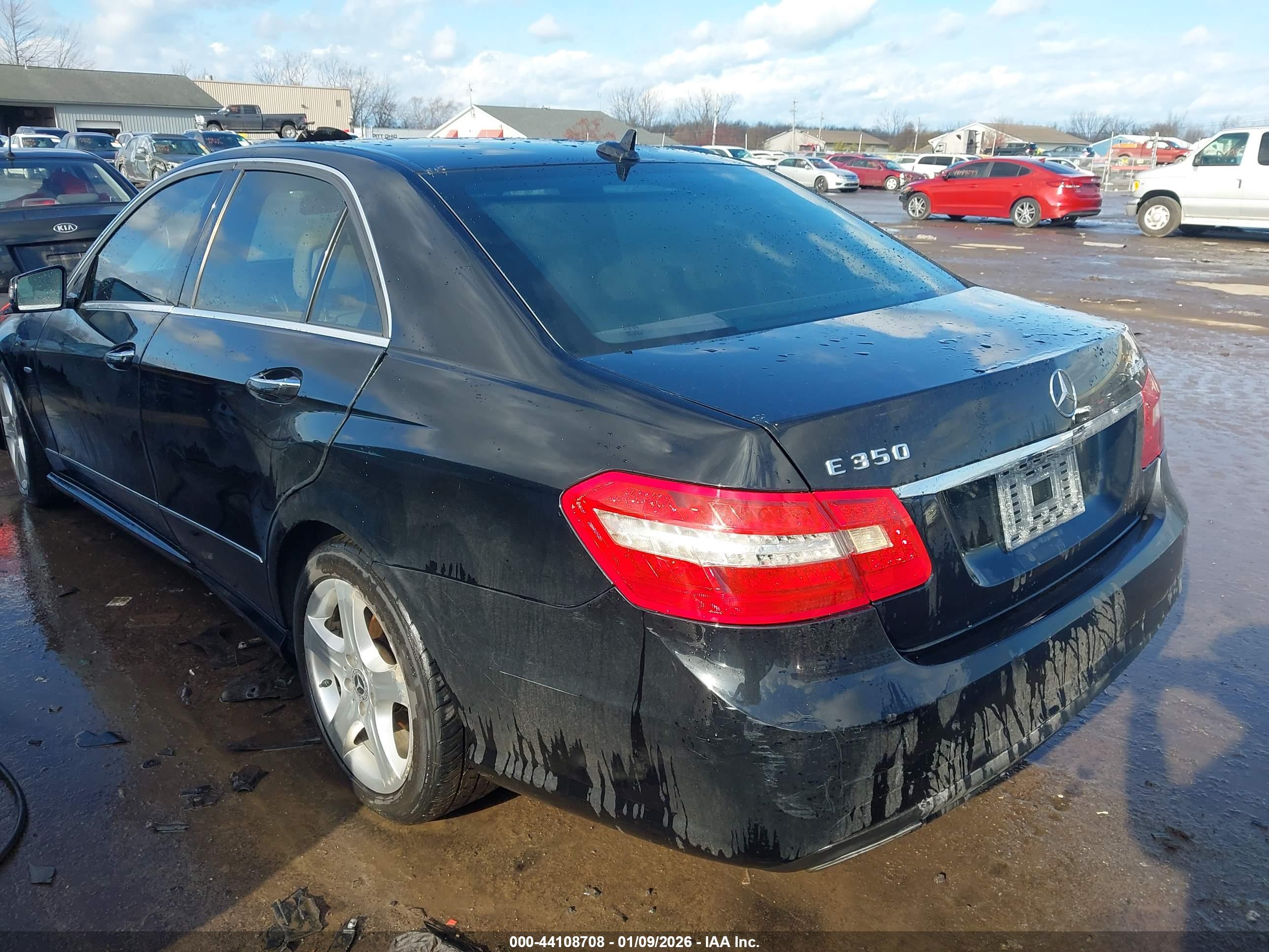 MERCEDES-BENZ E image 3