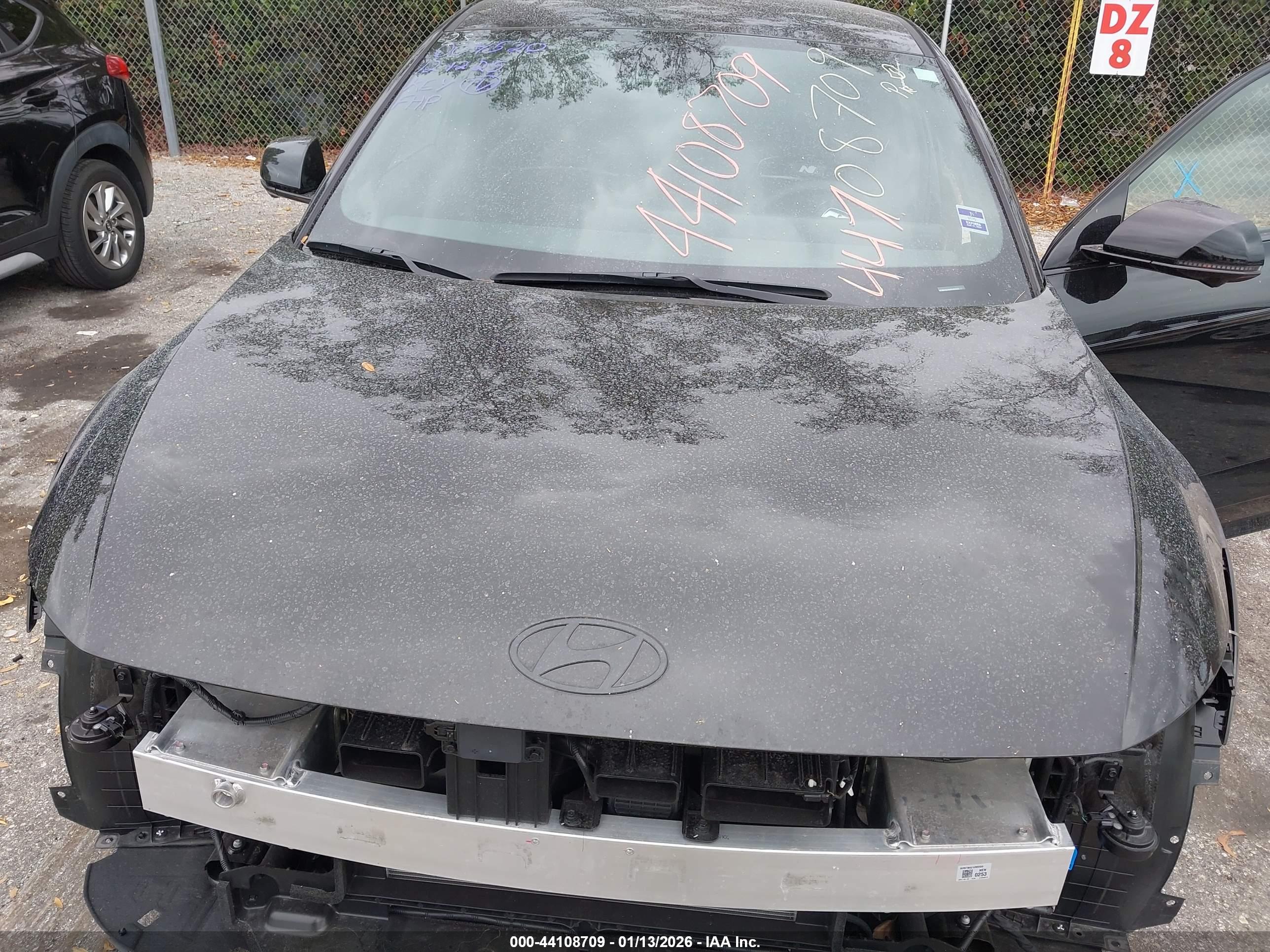 HYUNDAI IONIQ image 10