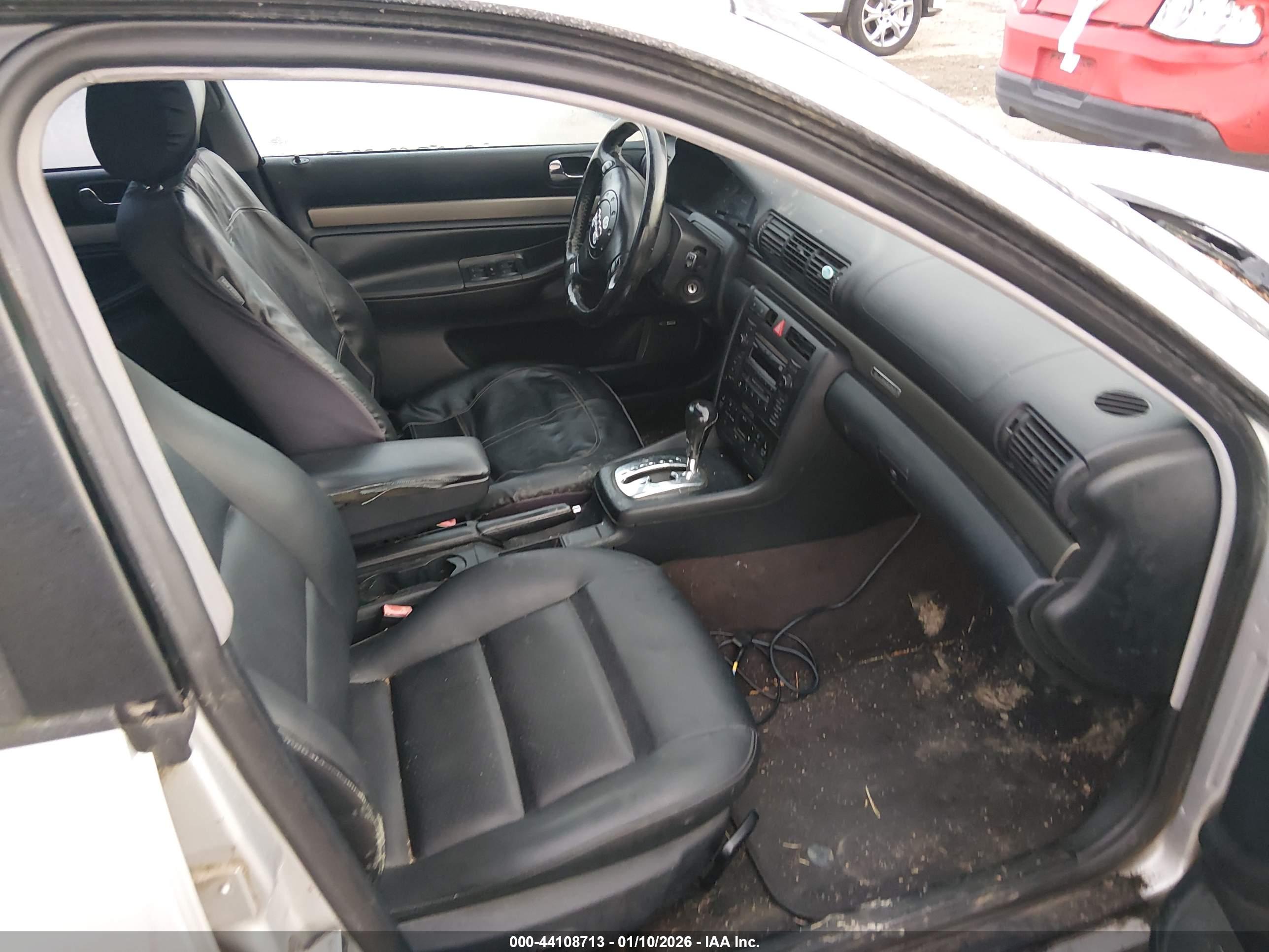 AUDI A4 image 5