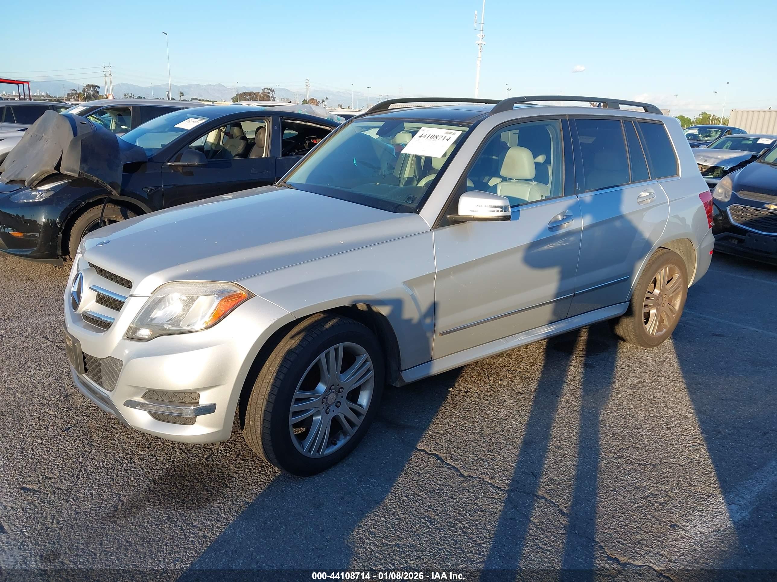 MERCEDES-BENZ GLK image 2