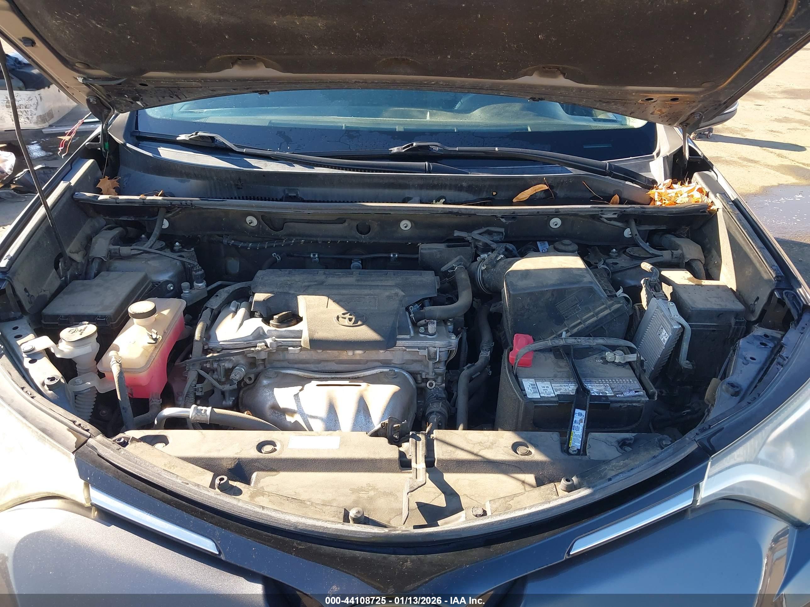 TOYOTA RAV4 image 10