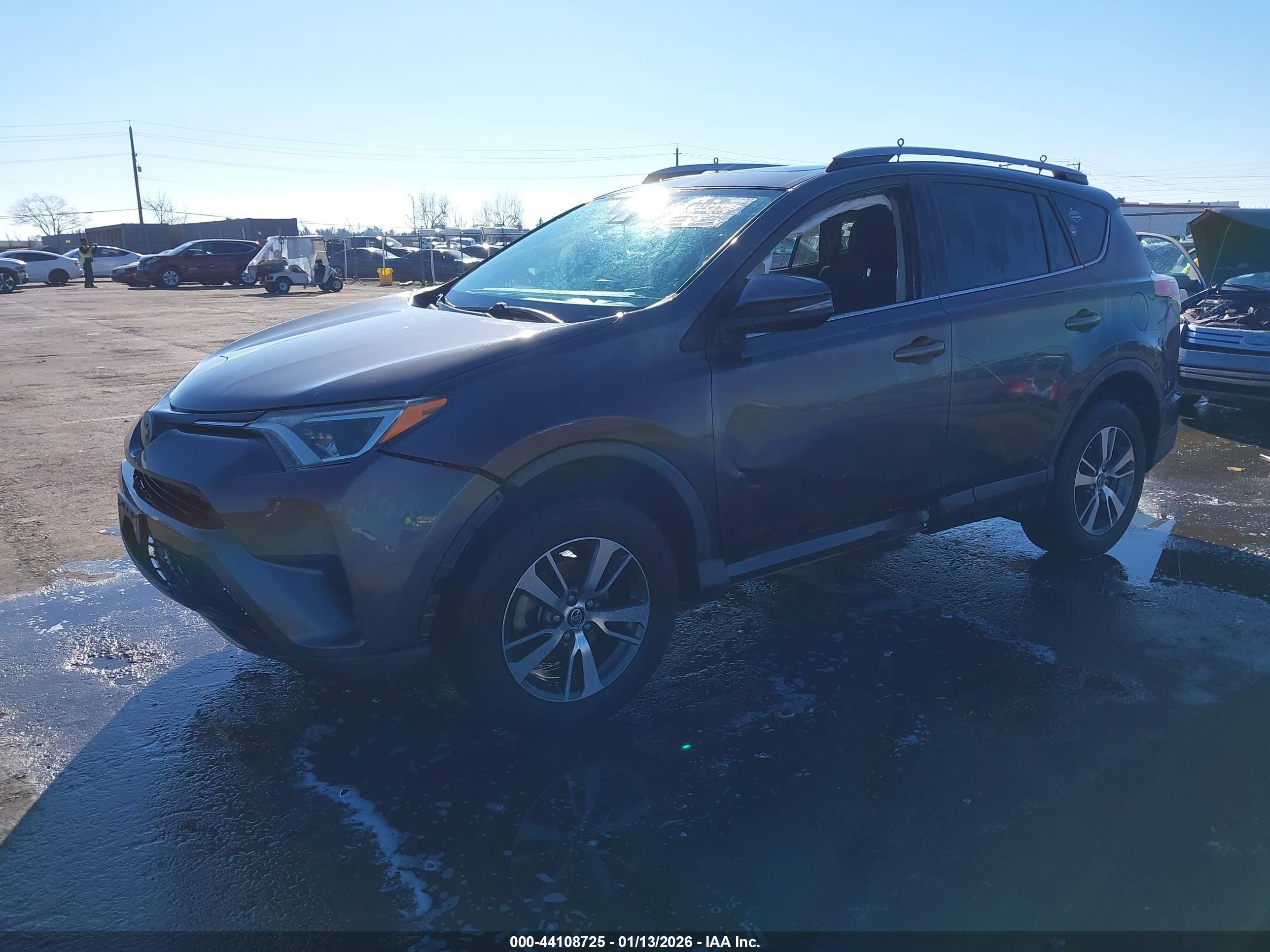 TOYOTA RAV4 image 2