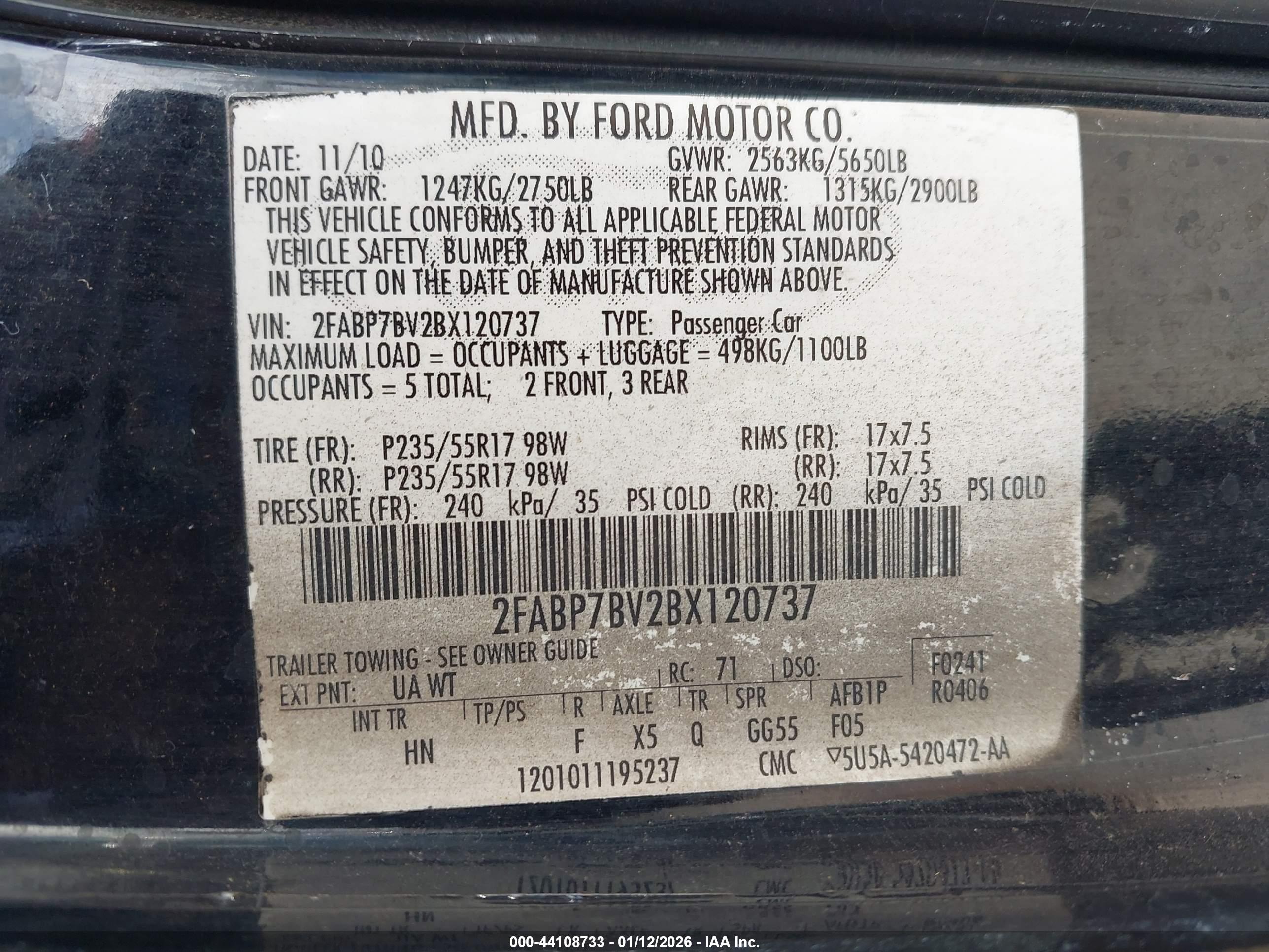 FORD CROWN image 9