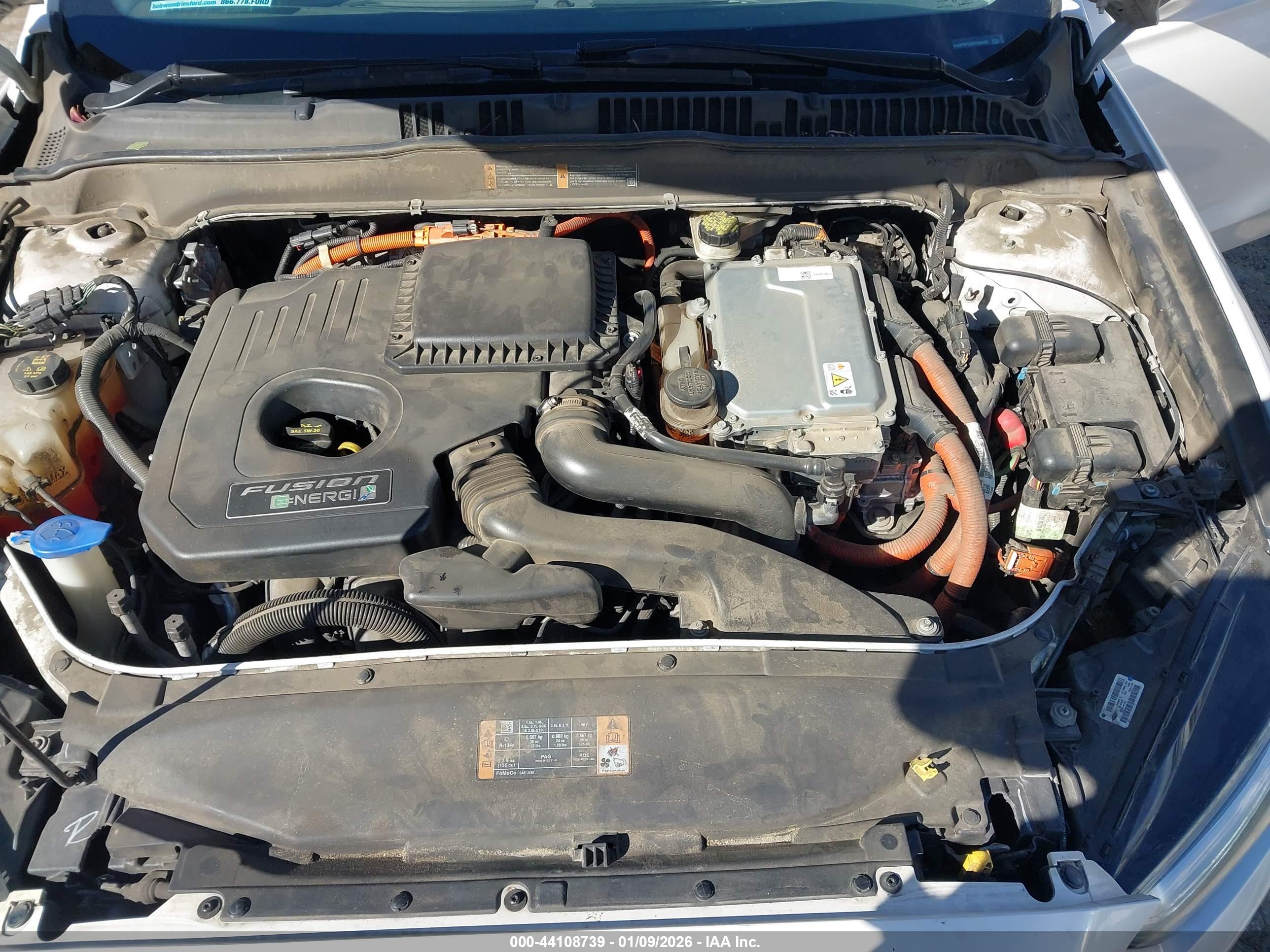 FORD FUSION image 10