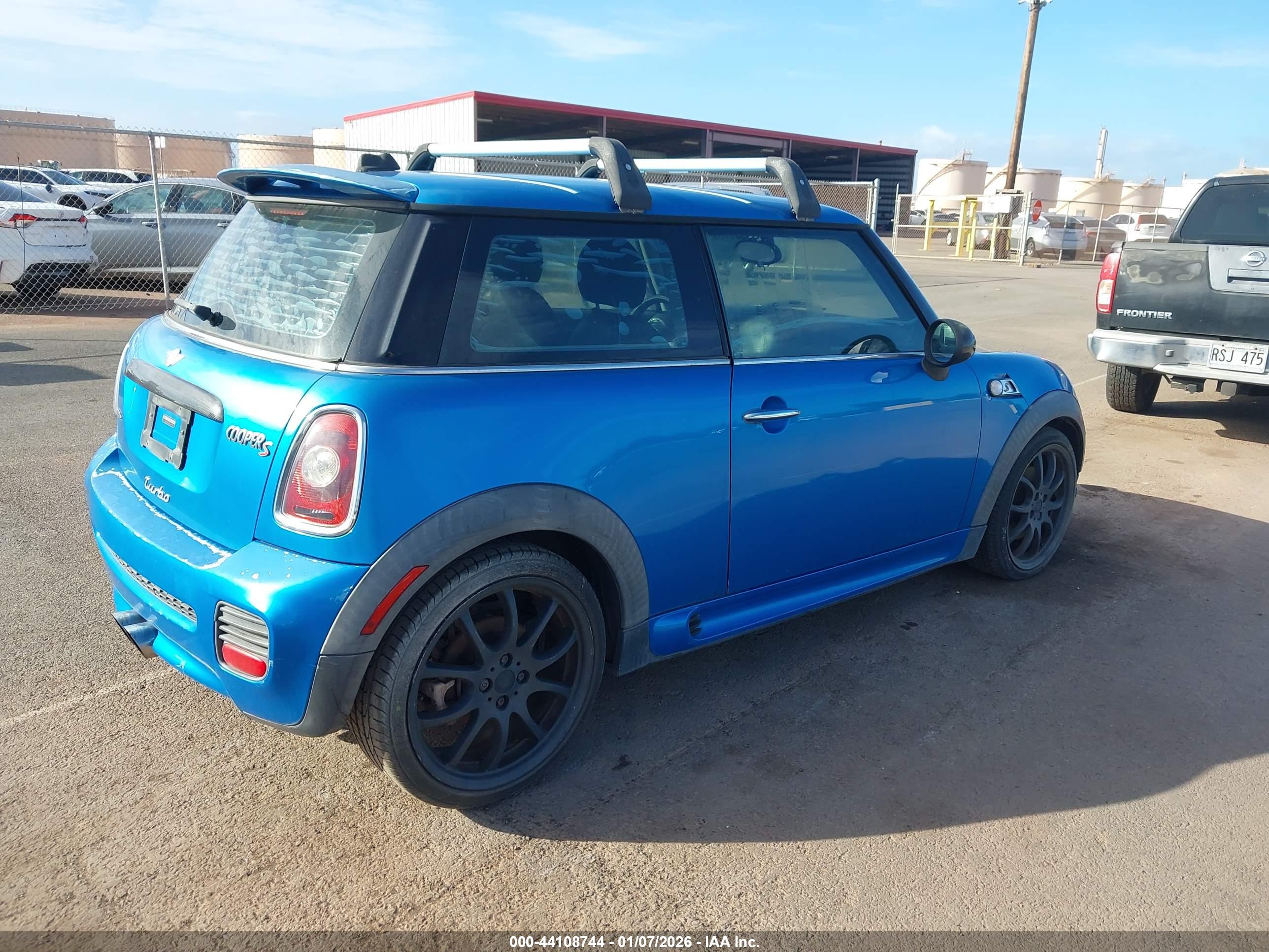 MINI COOPER image 4