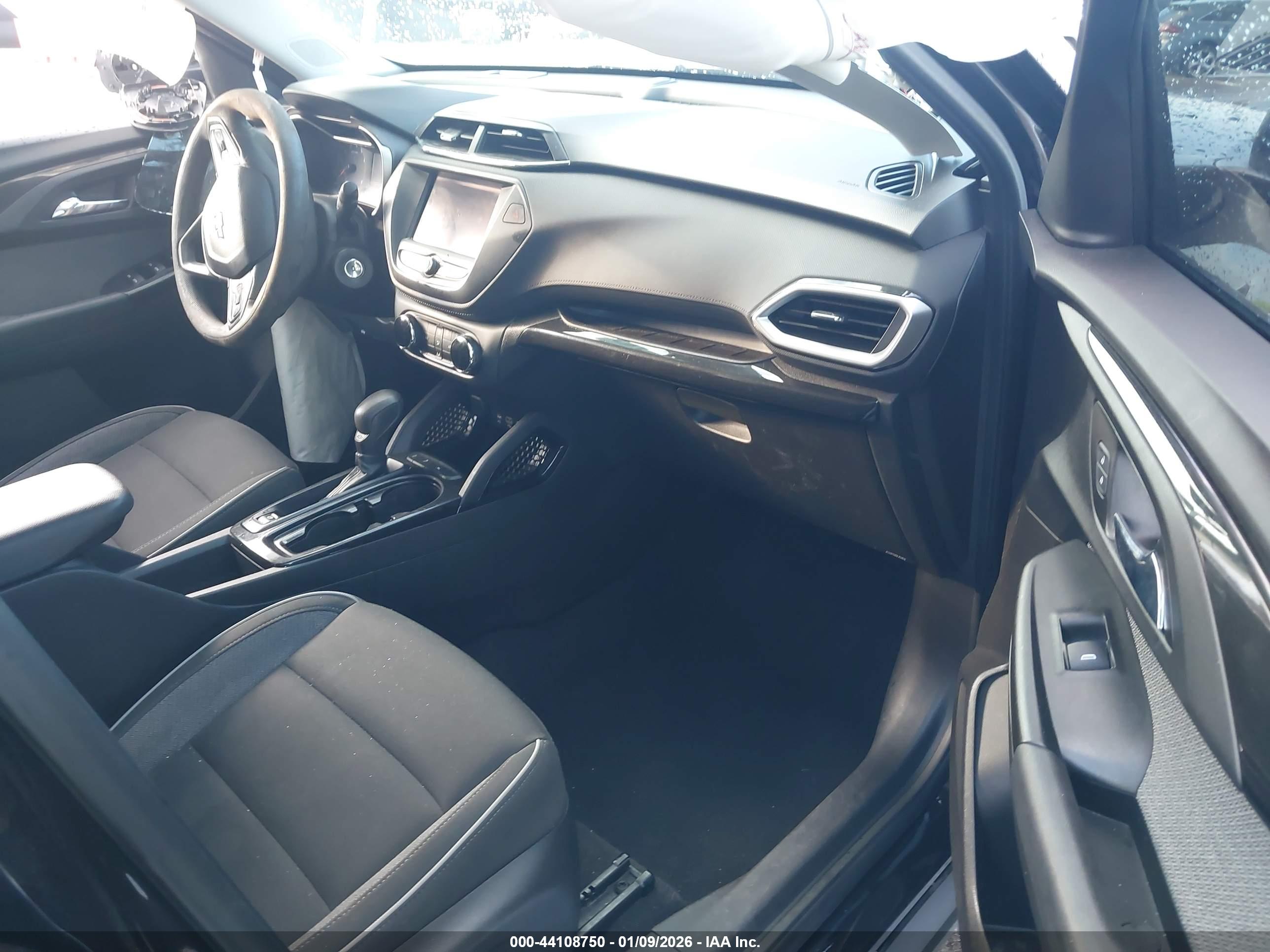 CHEVROLET TRAILBLAZER image 5