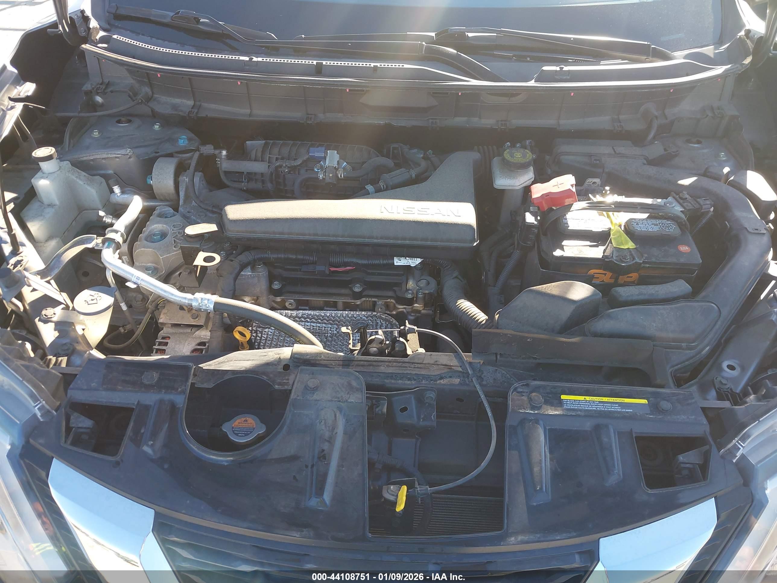 NISSAN ROGUE image 10