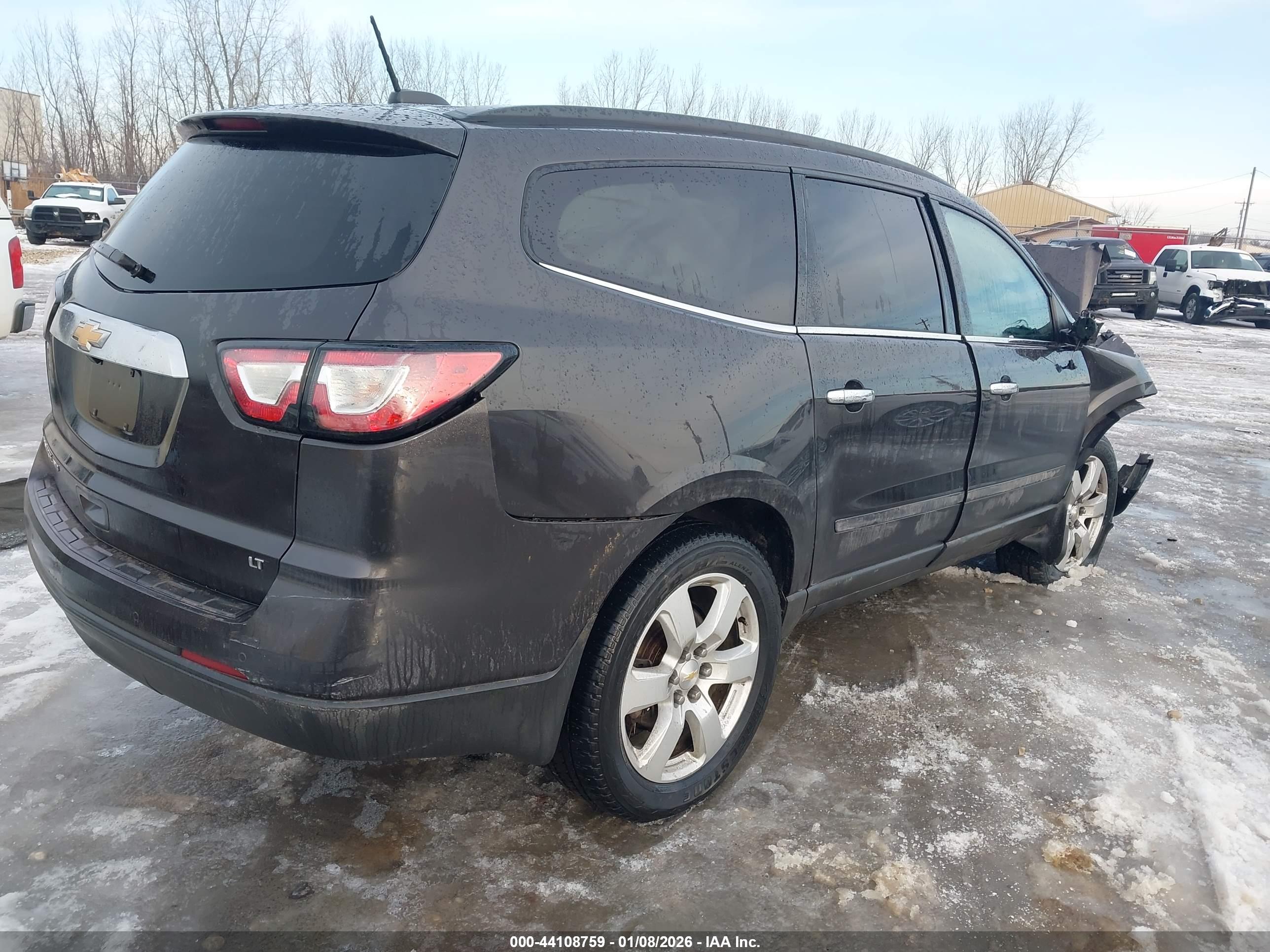 CHEVROLET TRAVERSE image 4