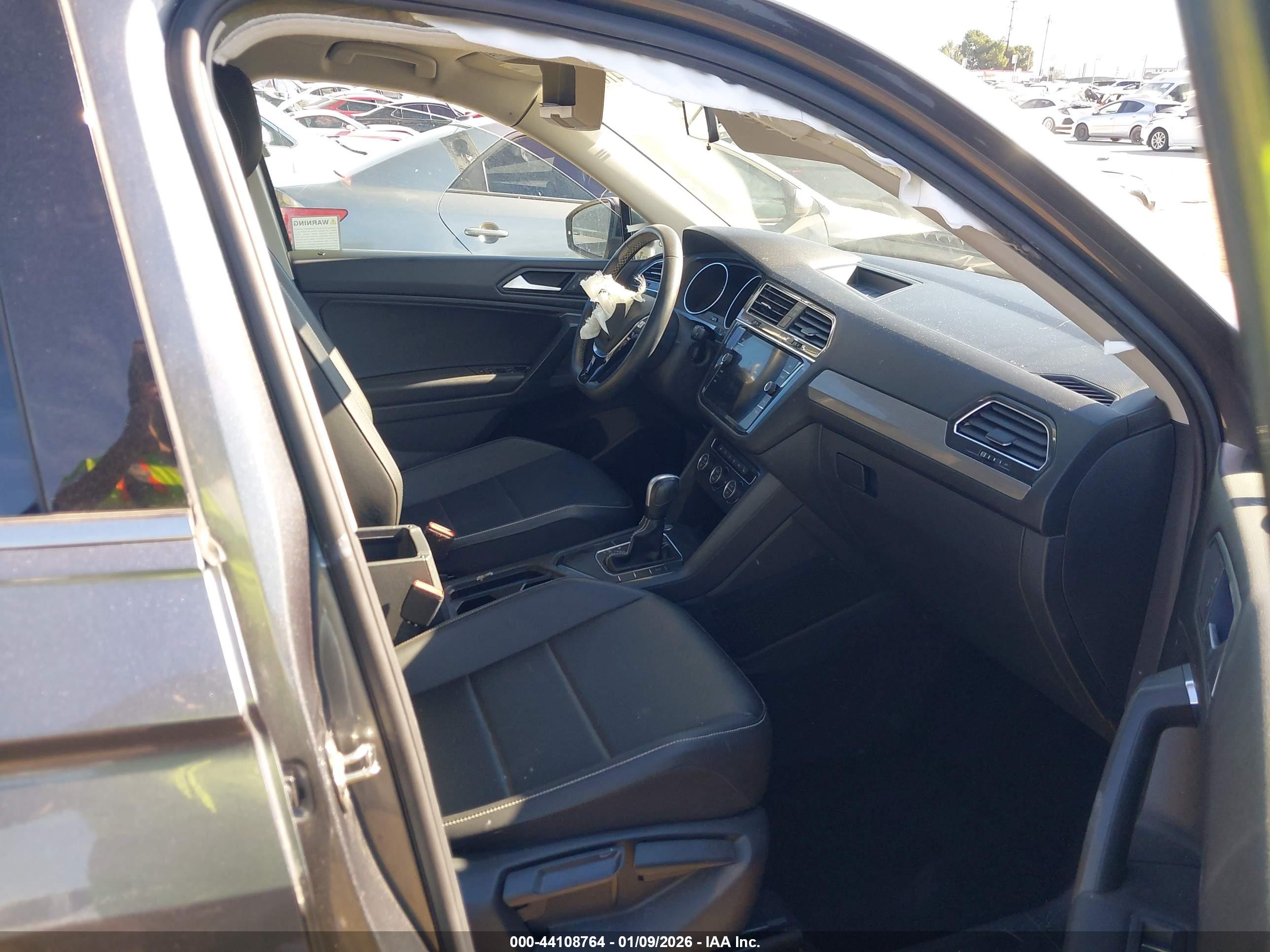 VOLKSWAGEN TIGUAN image 5