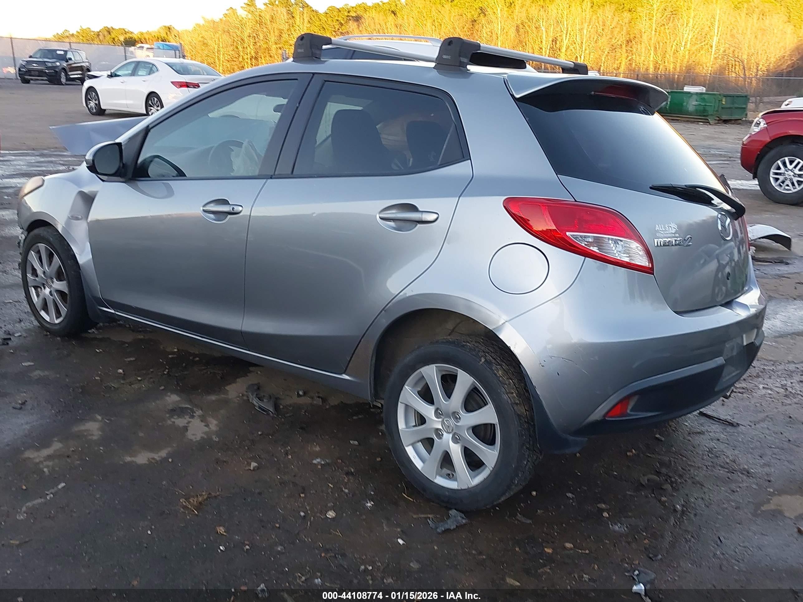 MAZDA MAZDA2 image 3