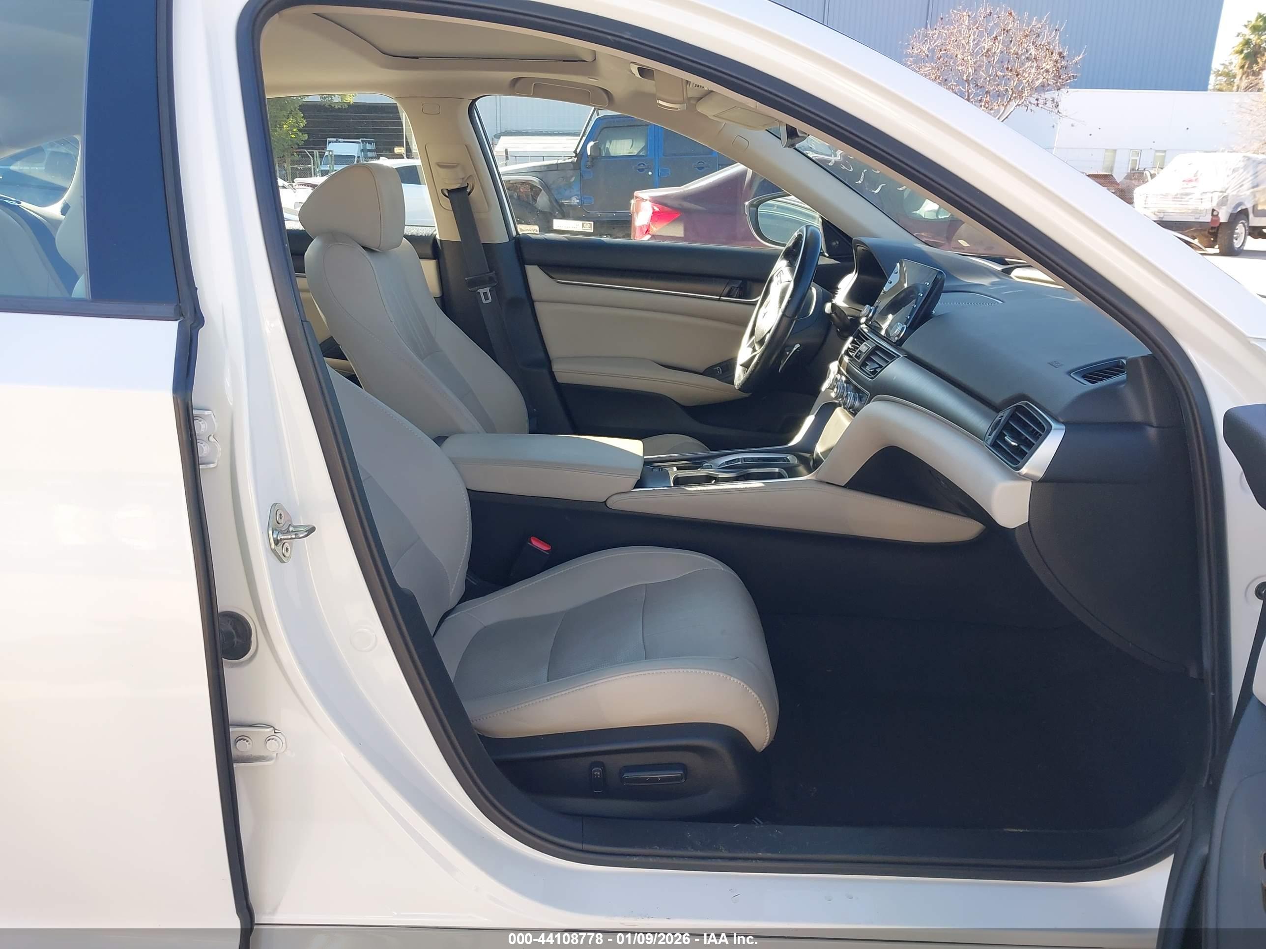 HONDA ACCORD image 5