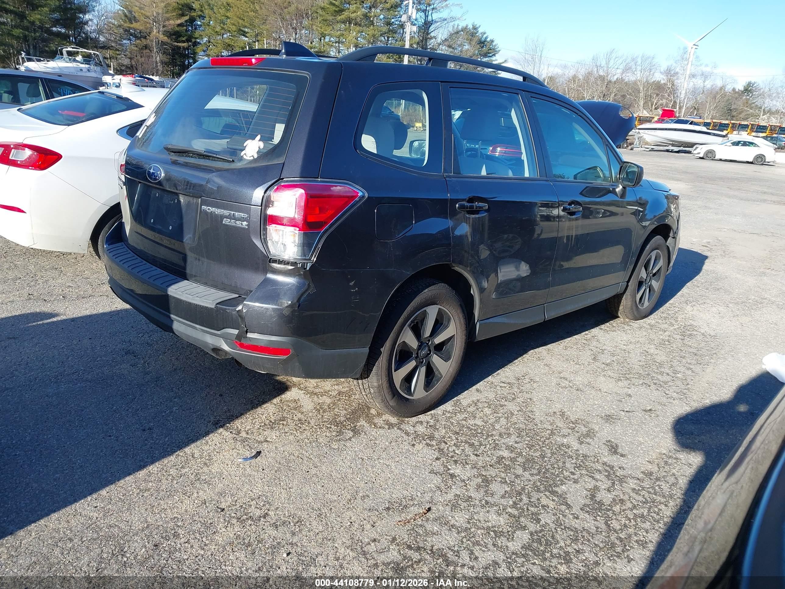 SUBARU FORESTER image 4