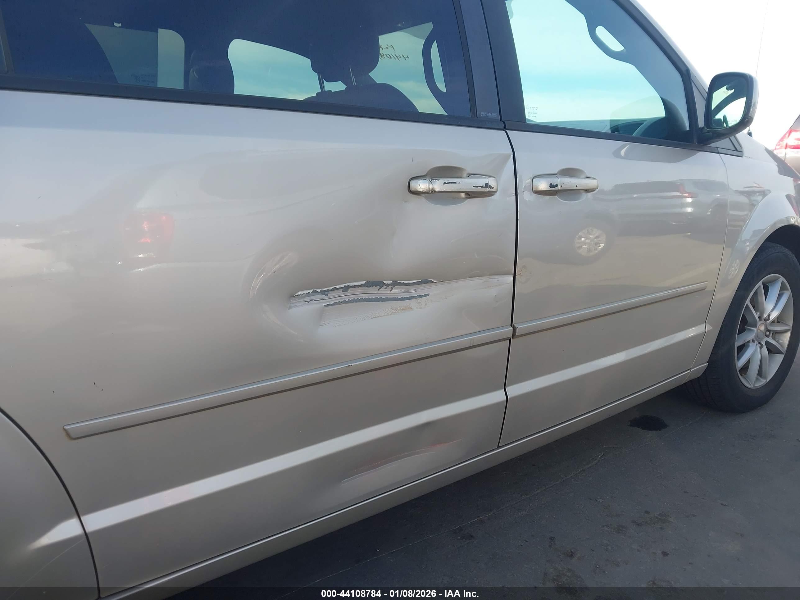 DODGE GRAND image 6