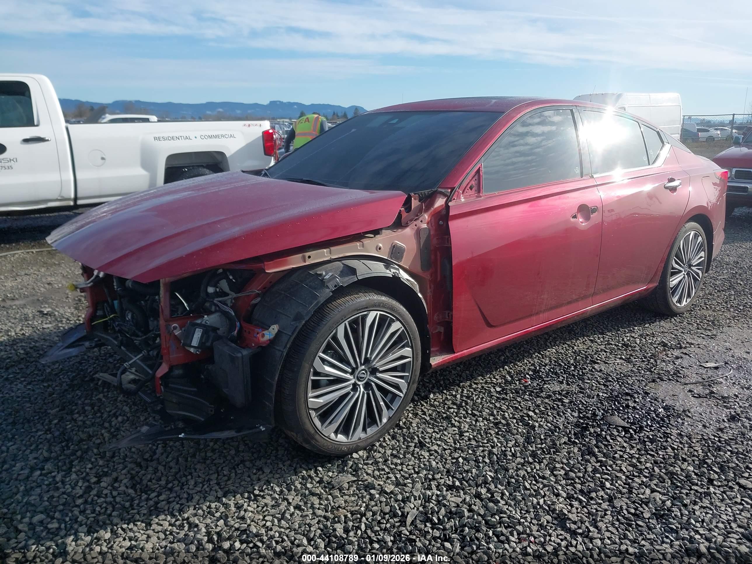 NISSAN ALTIMA image 2