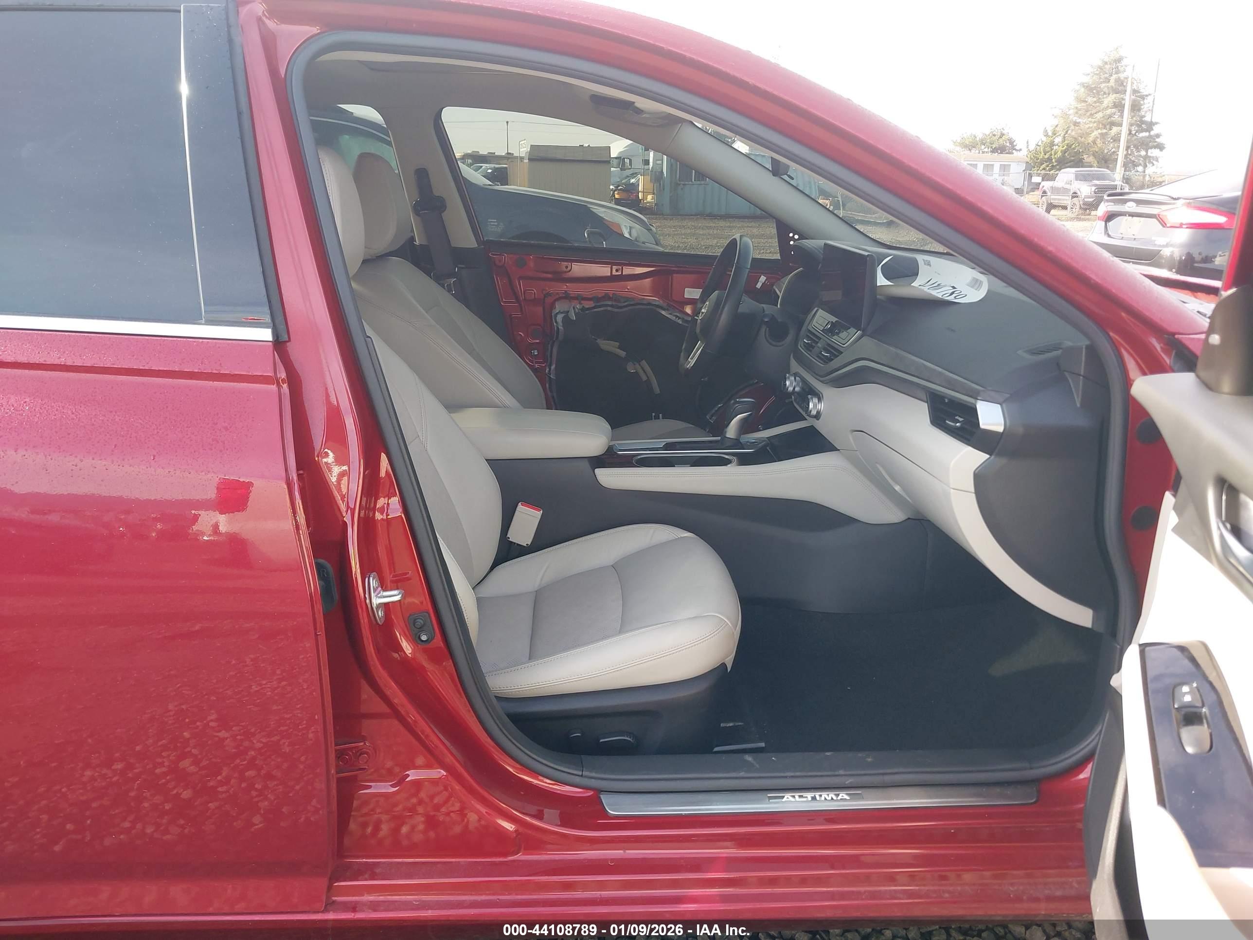 NISSAN ALTIMA image 5