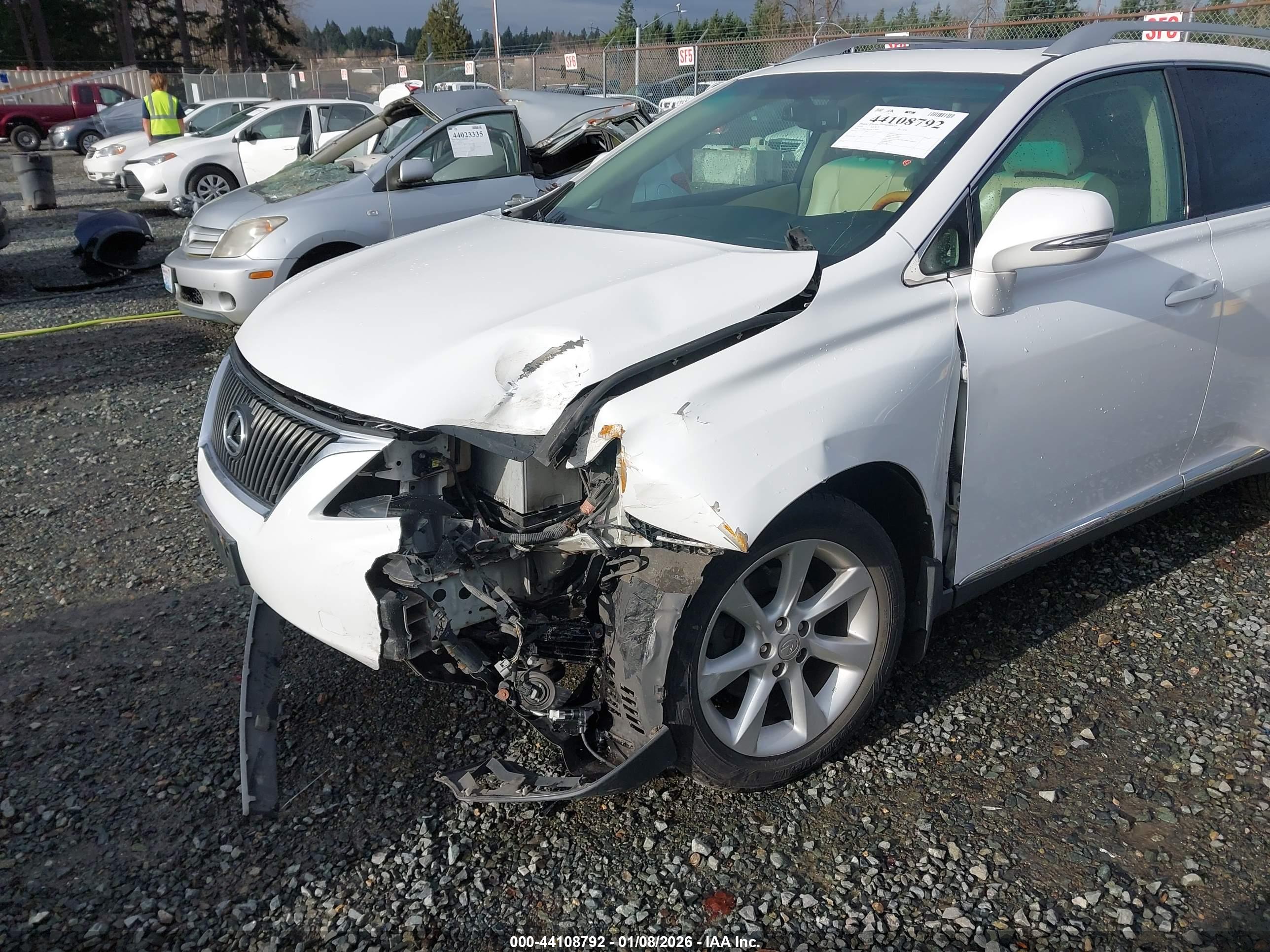 LEXUS RX image 6